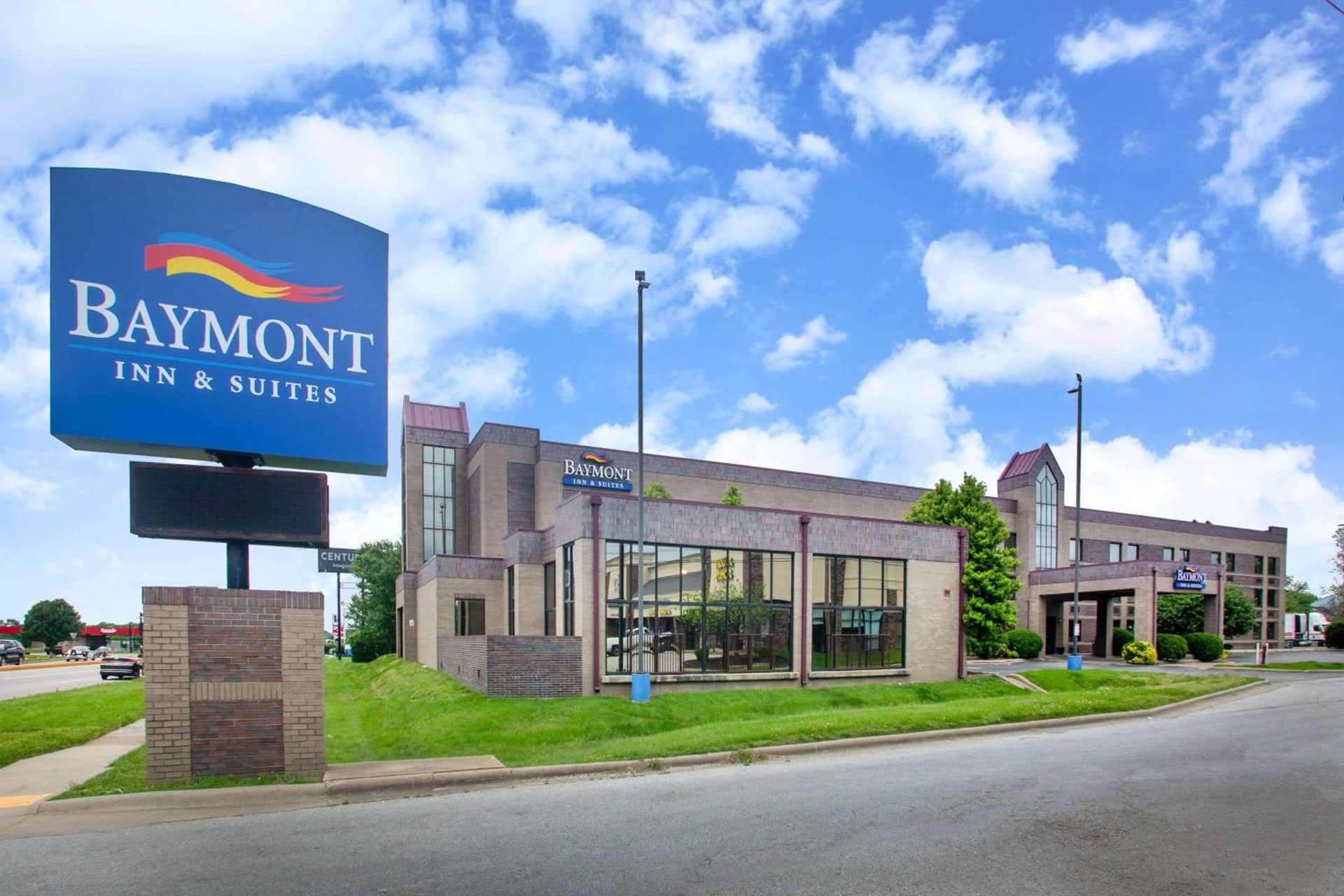 Baymont by Wyndham Springfield South Hwy 65 featured exterior or lobby in Springfield, MO — similar hotel