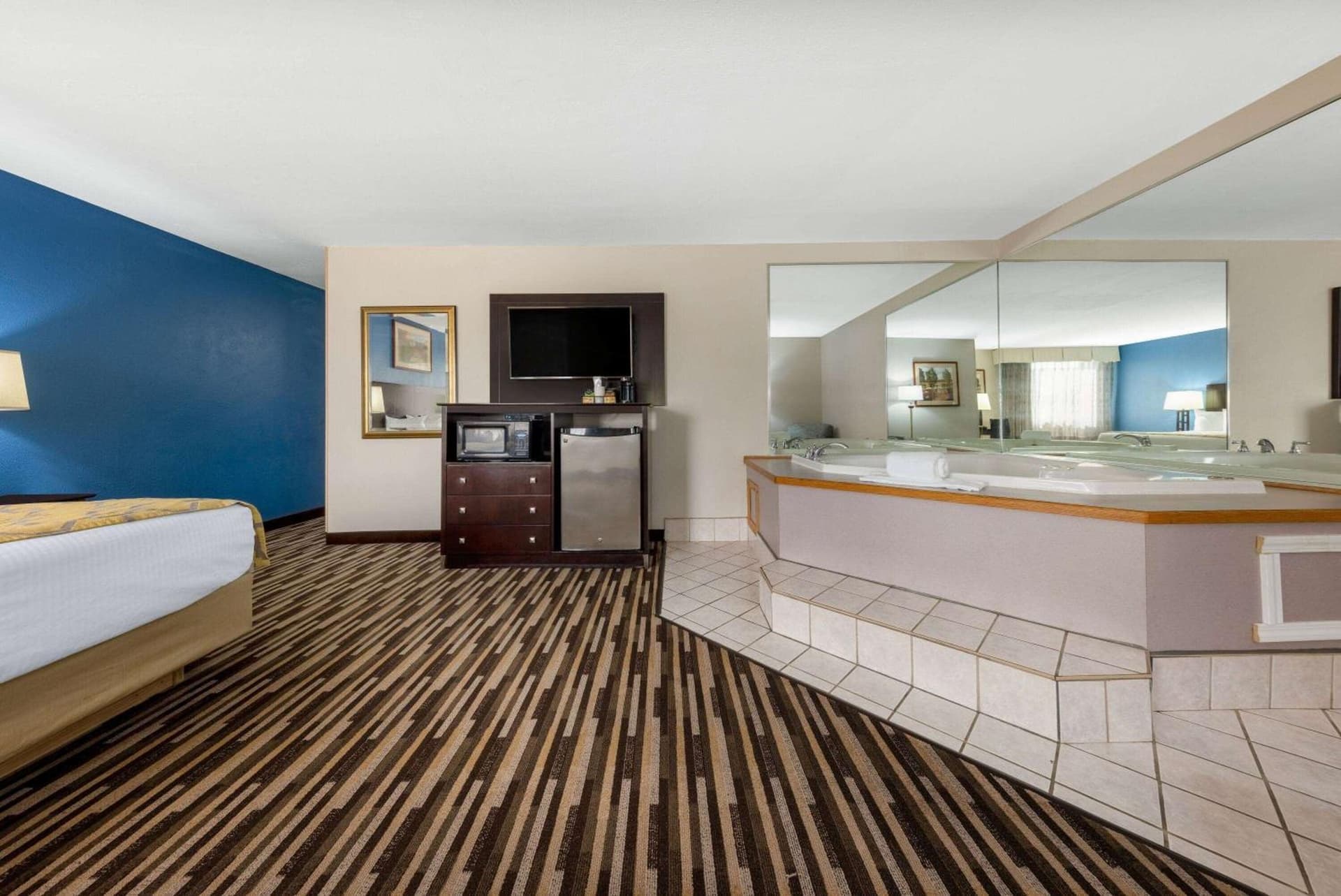 Baymont by Wyndham Springfield South Hwy 65 gallery photo in Springfield, MO — image 14