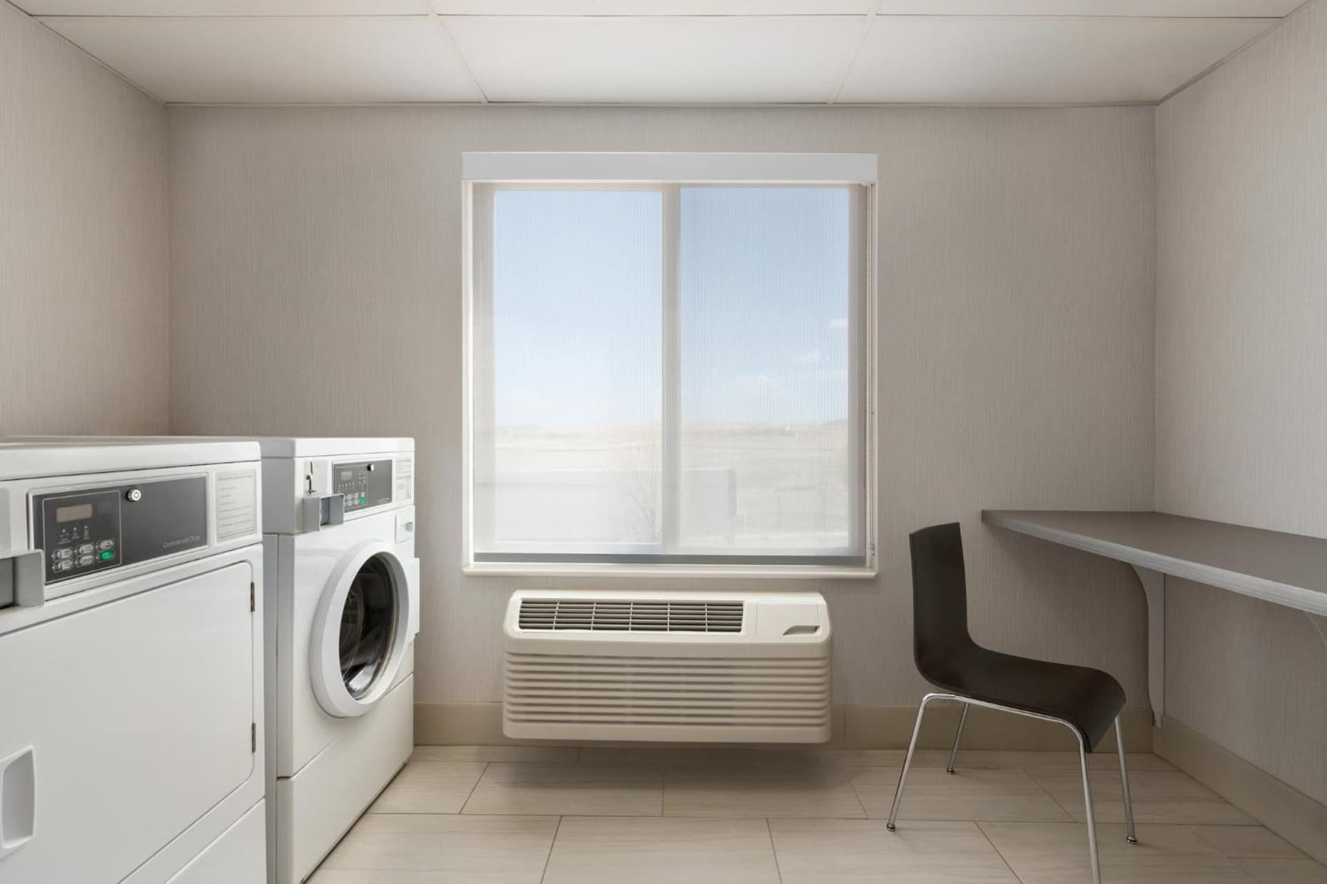 Holiday Inn Express & Suites Denver Airport by IHG gallery photo in Denver, CO — image 23