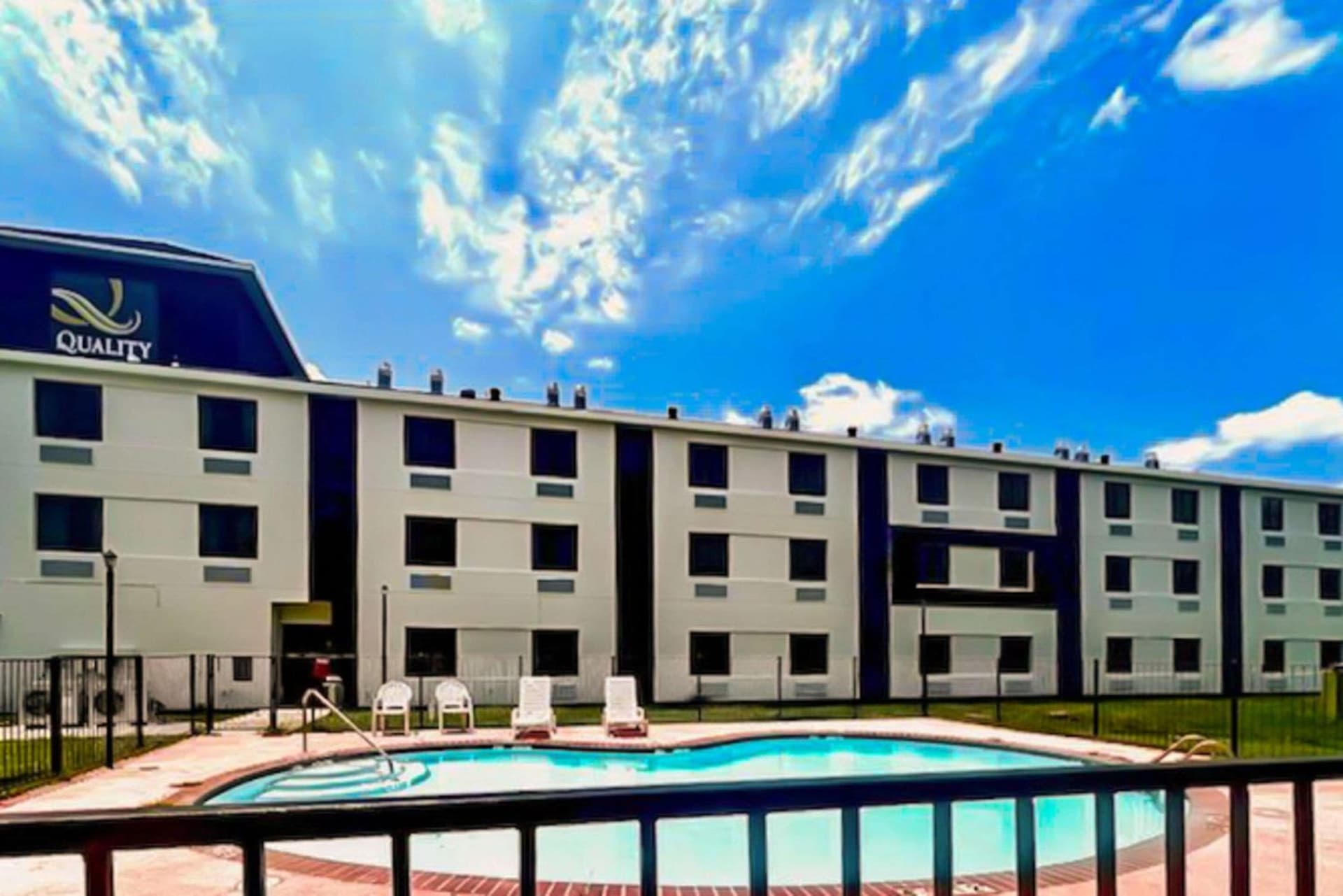 Quality Inn & Suites Lake Charles South — hotel in Lake Charles, Louisiana