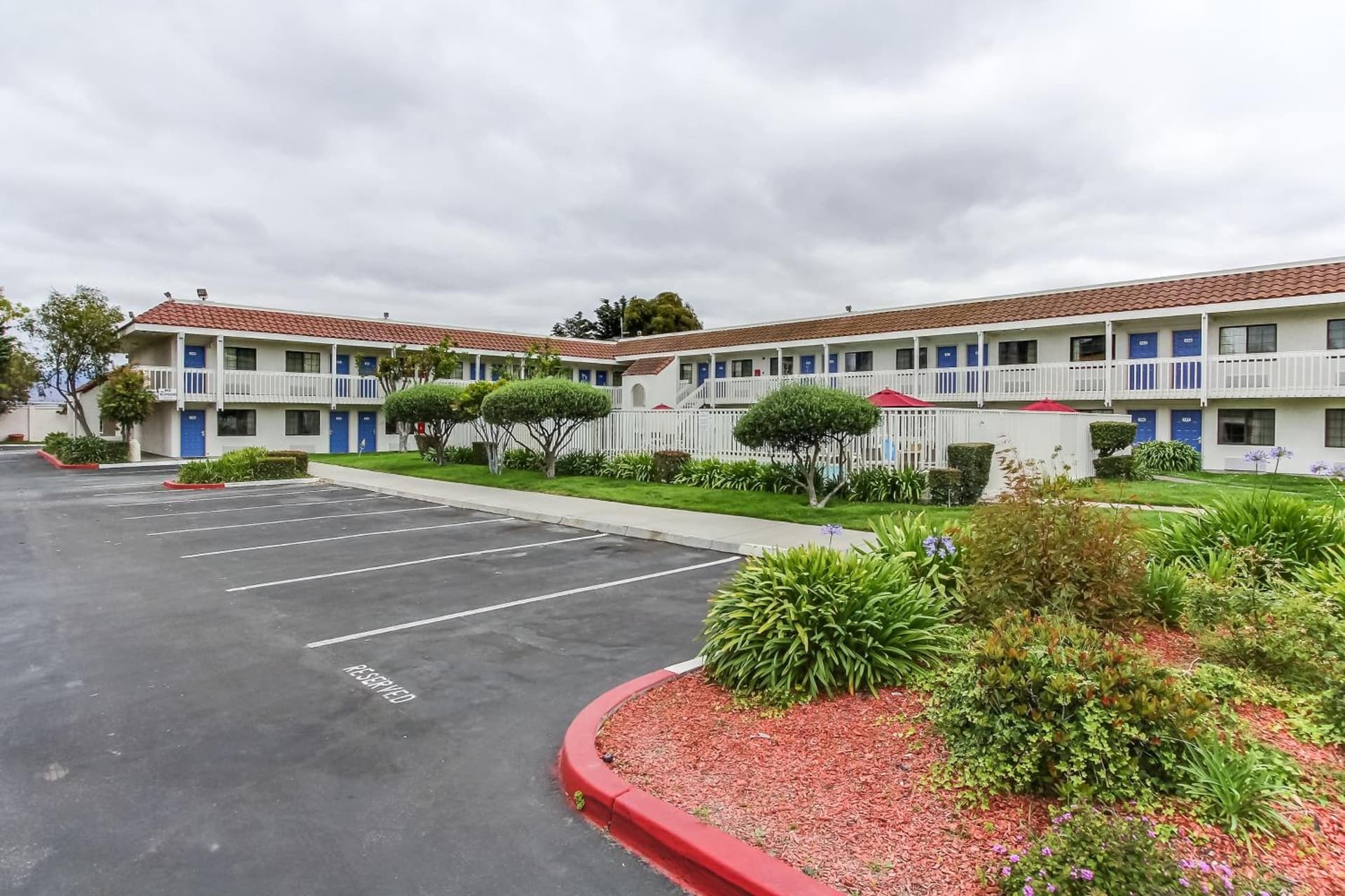 Motel 6-Salinas, CA - North Monterey Area gallery photo in Salinas, CA — image 35