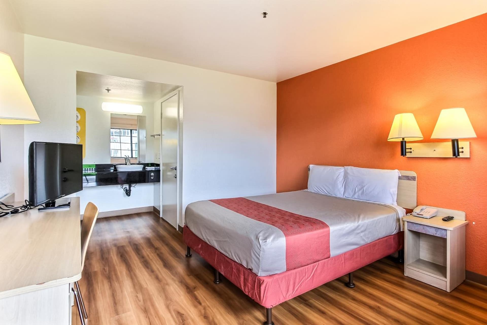 Motel 6-Salinas, CA - North Monterey Area gallery photo in Salinas, CA — image 33