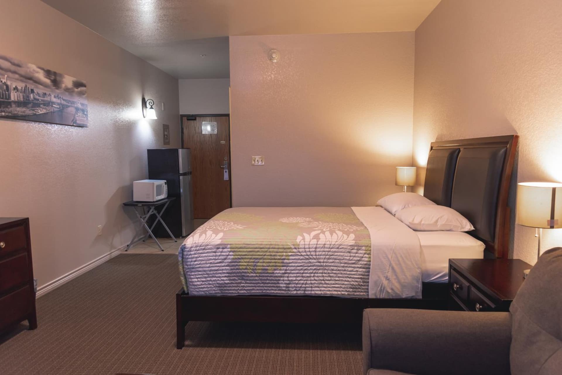 Premium Inn and Suites property views in Killeen, TX — gallery photo 3