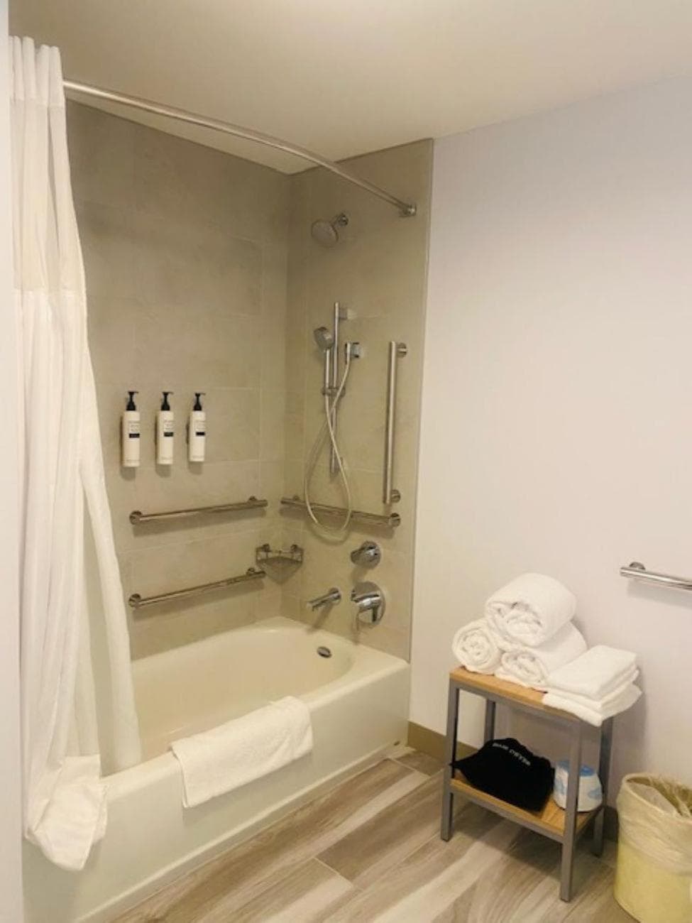 Hilton Garden Inn Palmdale gallery photo in Palmdale, CA — image 22