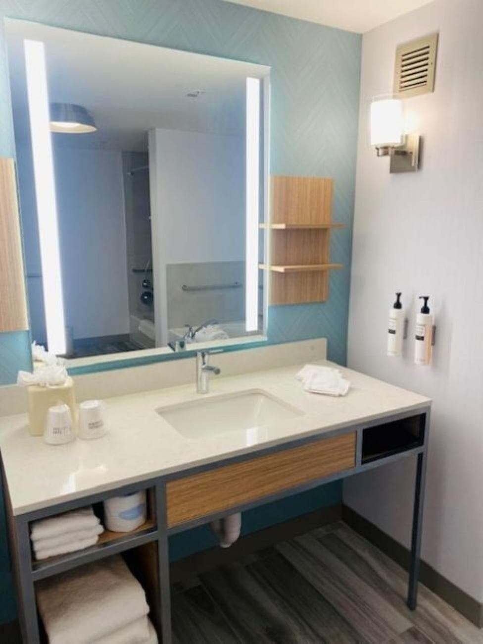 Hilton Garden Inn Palmdale gallery photo in Palmdale, CA — image 25
