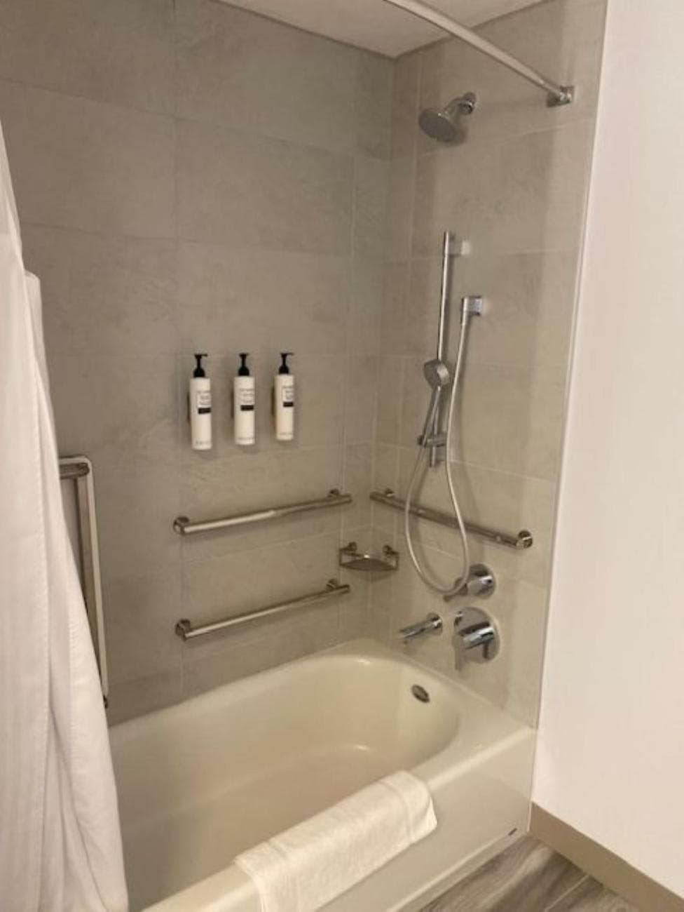 Hilton Garden Inn Palmdale gallery photo in Palmdale, CA — image 26