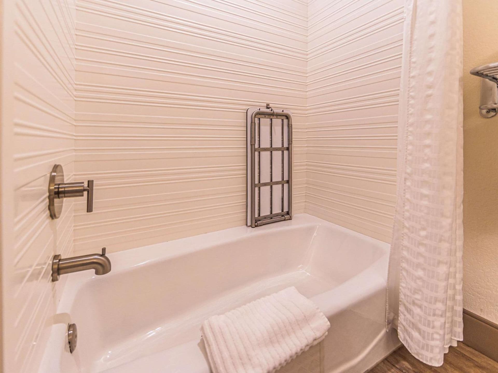 The Hanford Hotel, an Ascend Collection Hotel property views in Hanford, CA — gallery photo 3