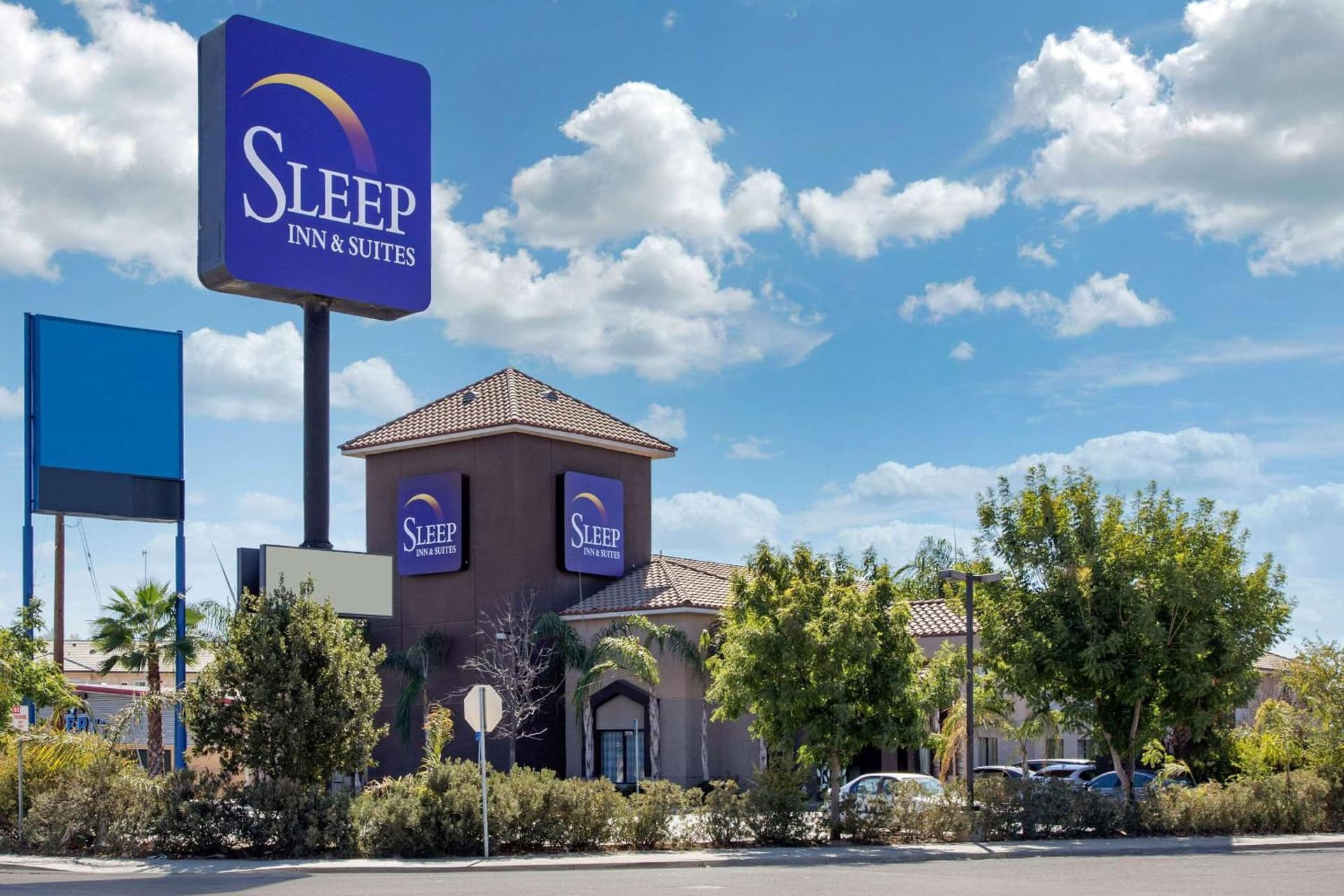Sleep Inn & Suites Bakersfield North featured exterior or lobby in Bakersfield, CA — similar hotel