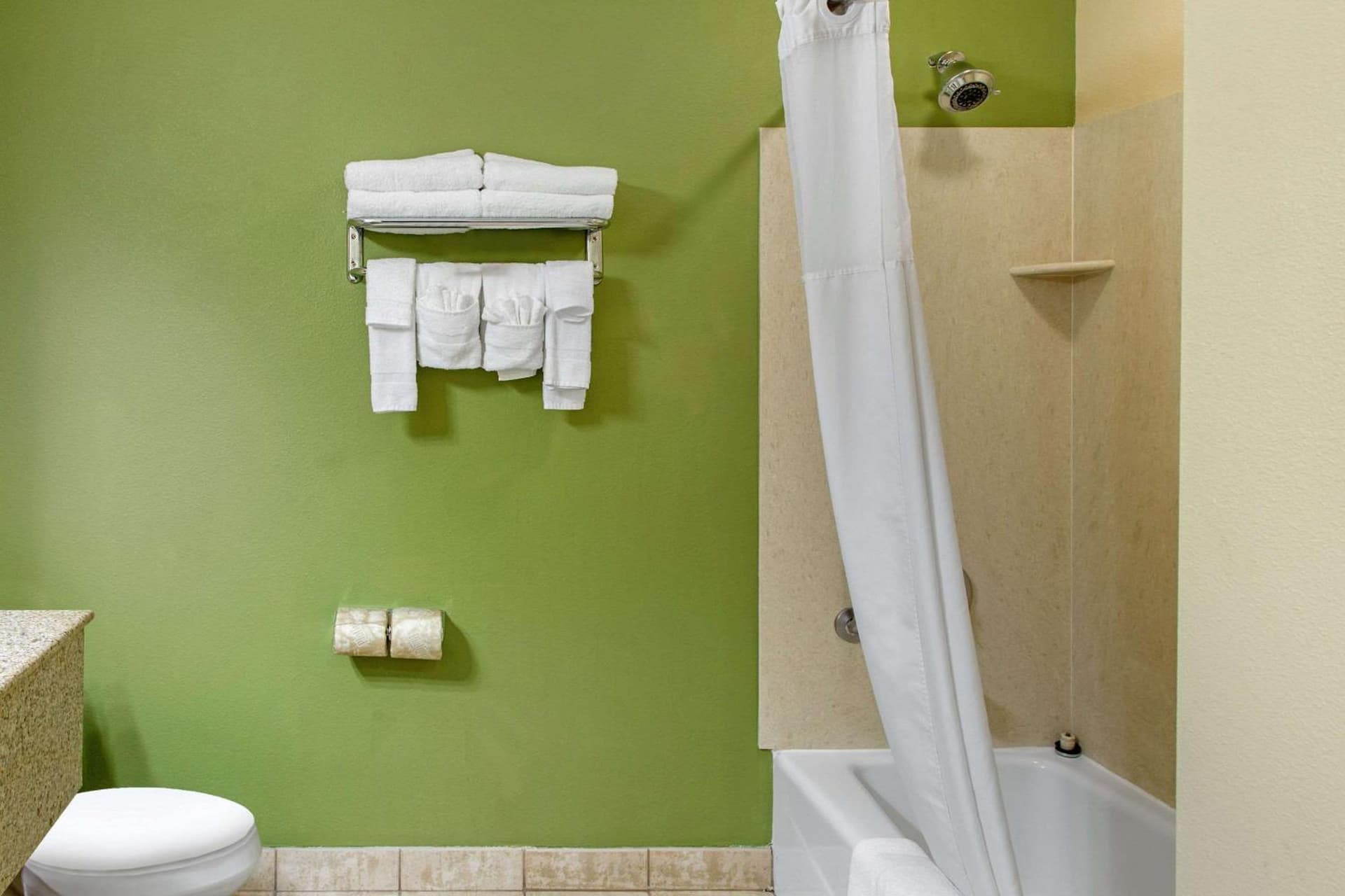 Sleep Inn & Suites Bakersfield North gallery photo in Bakersfield, CA — image 10