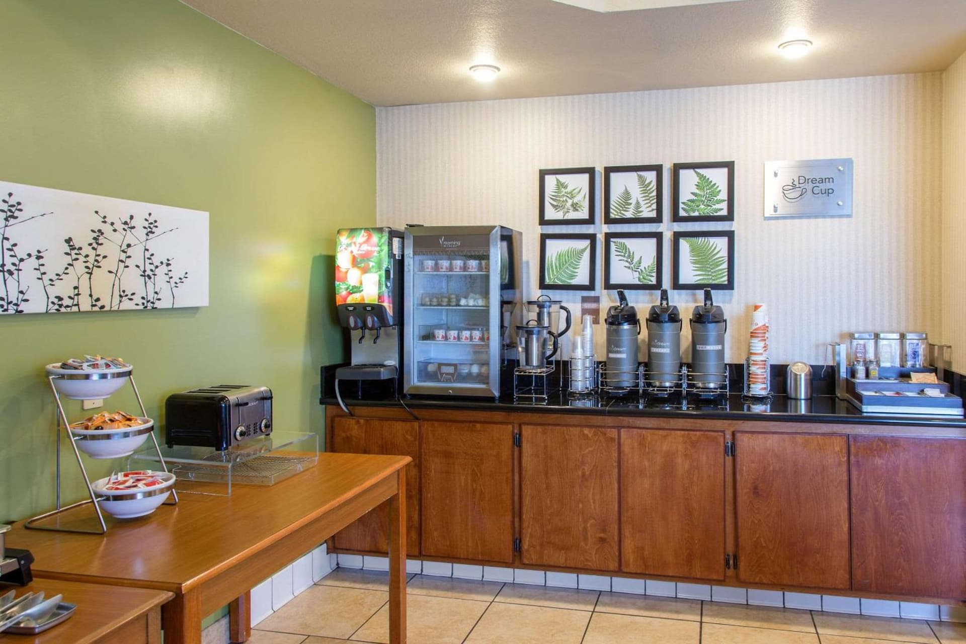 Sleep Inn & Suites Bakersfield North gallery photo in Bakersfield, CA — image 7