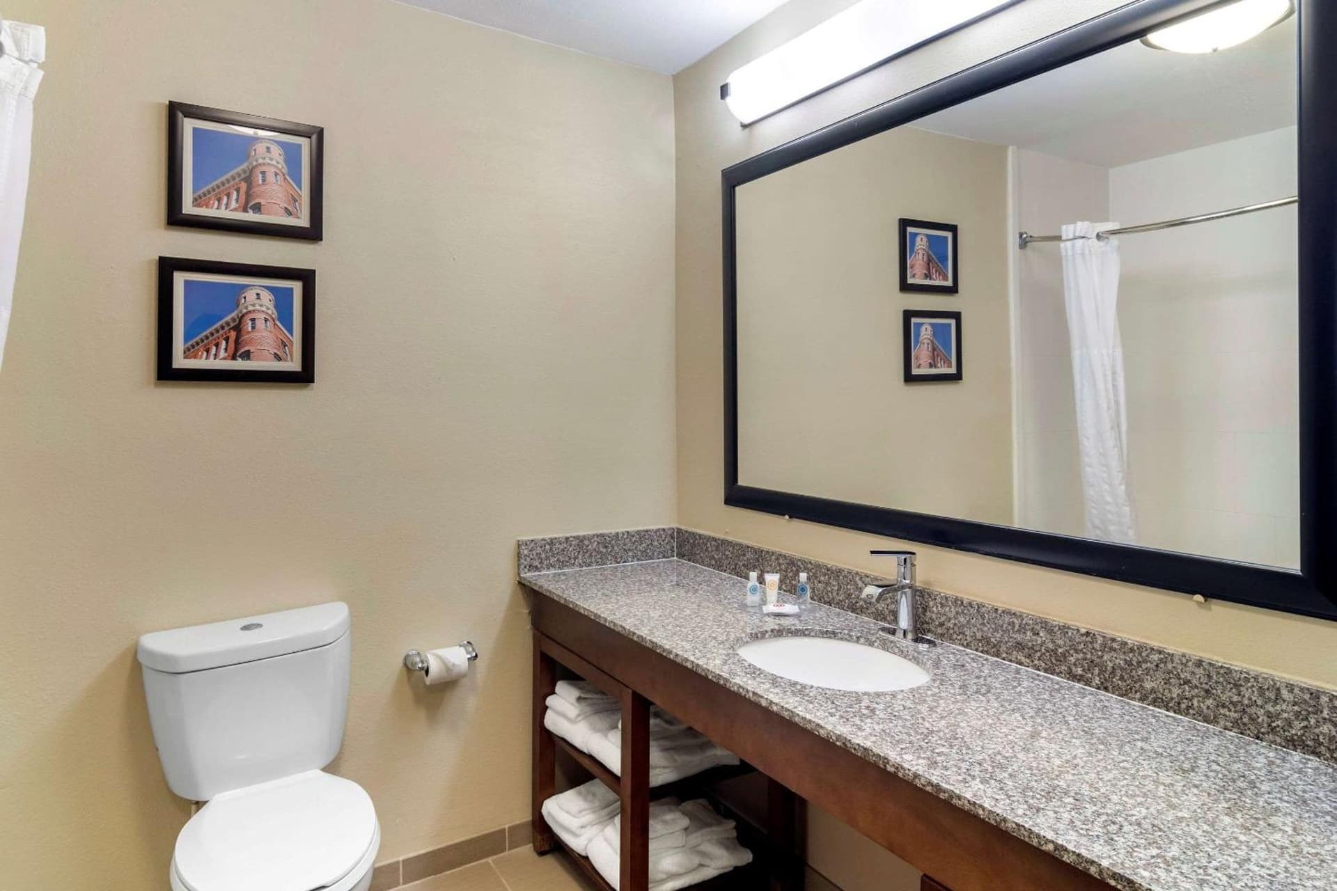 Comfort Inn & Suites Macon North I-75 gallery photo in Macon, GA — image 11