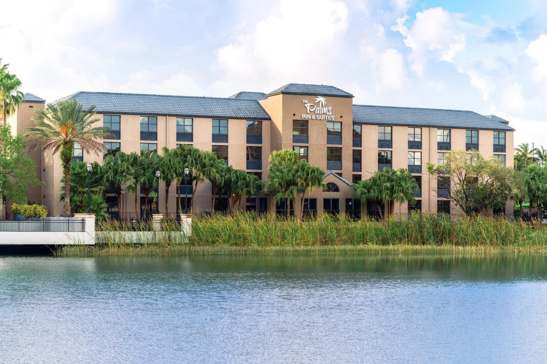 The Palms Inn & Suites Miami, Kendall, FL — hotel in Kendall, Florida