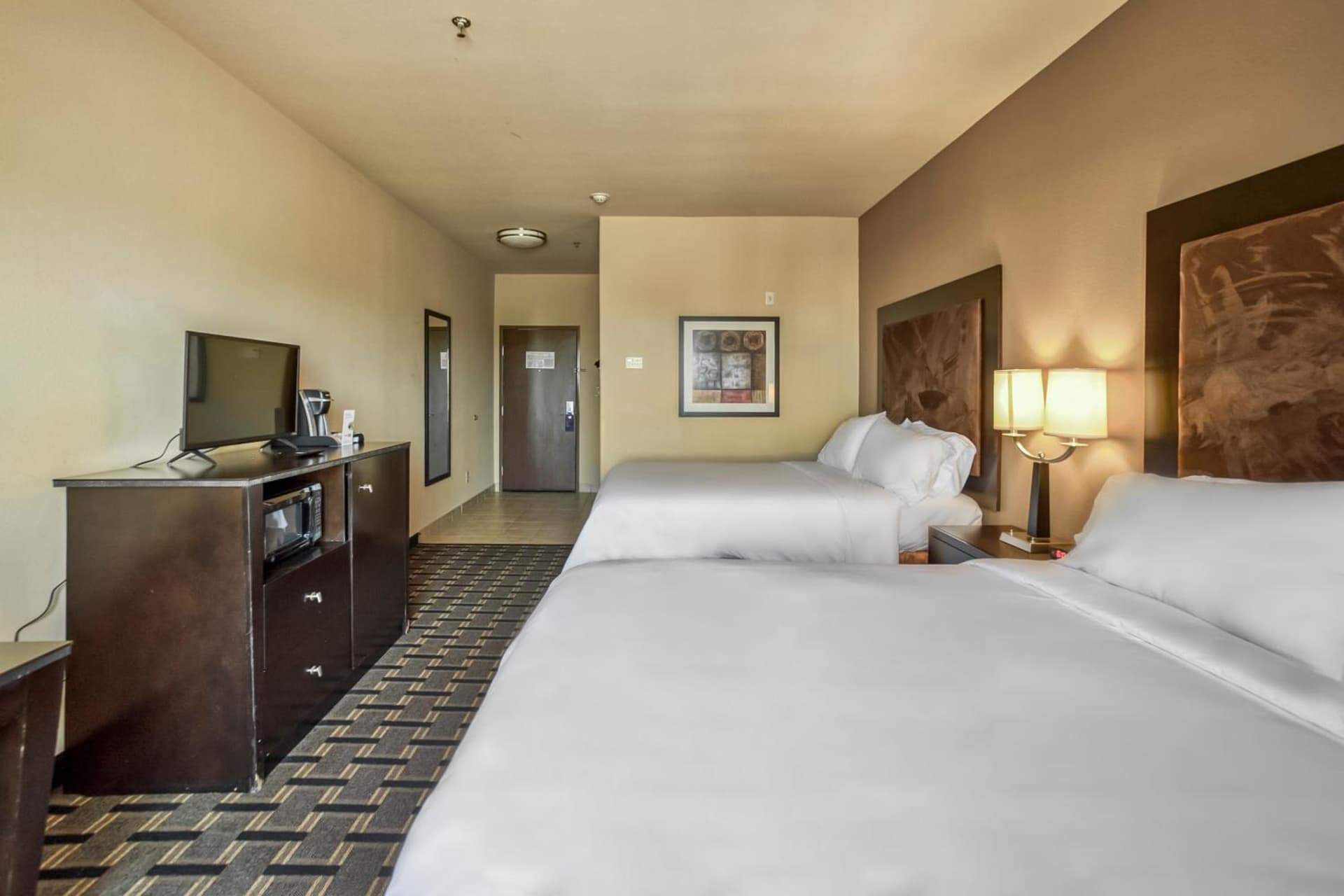 Holiday Inn Express and Suites Beeville by IHG interior in Beeville, TX — gallery photo 2