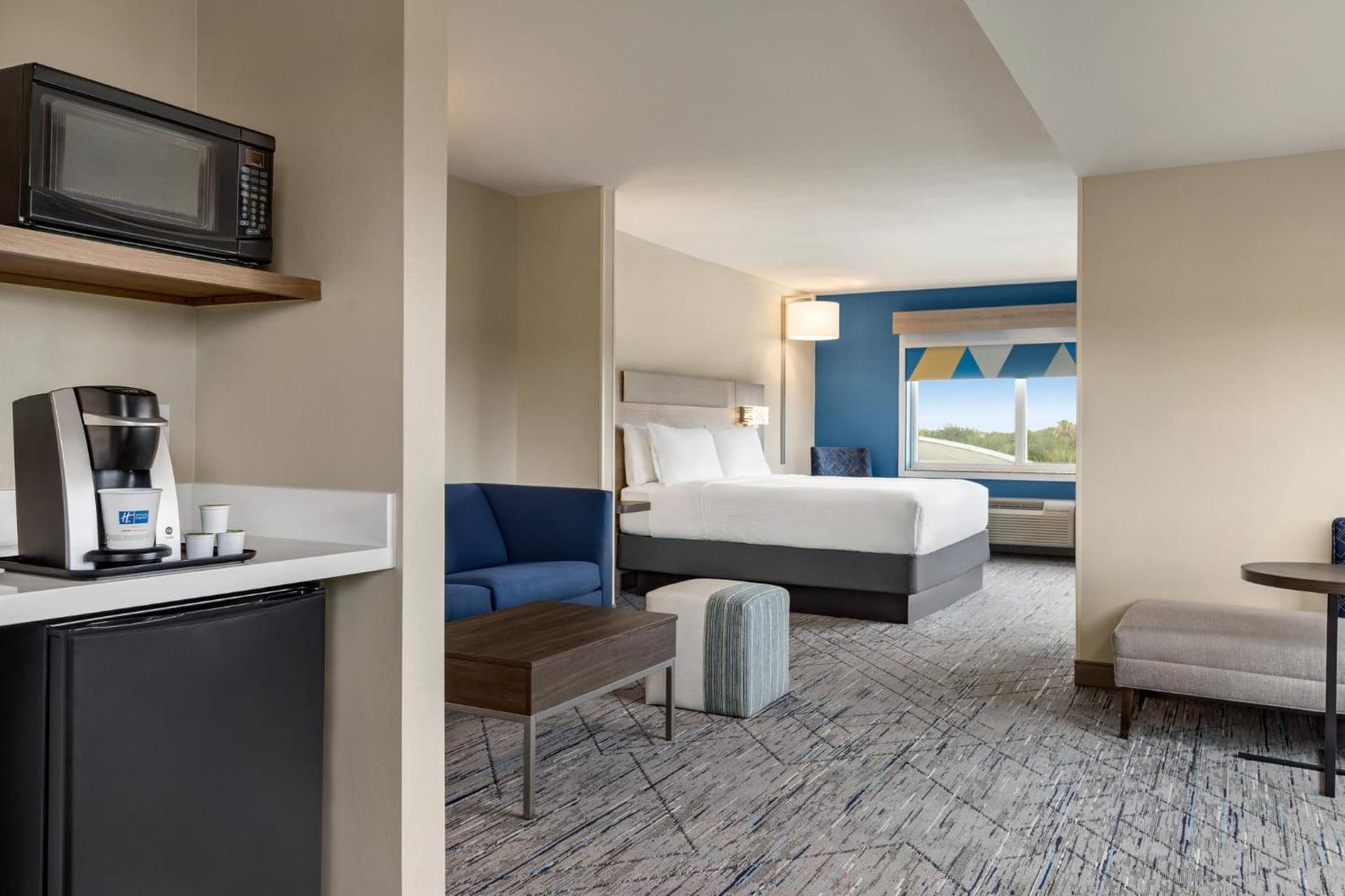 Holiday Inn Express Hotel & Suites Fort Pierce West by IHG gallery photo in Fort Pierce, FL — image 5