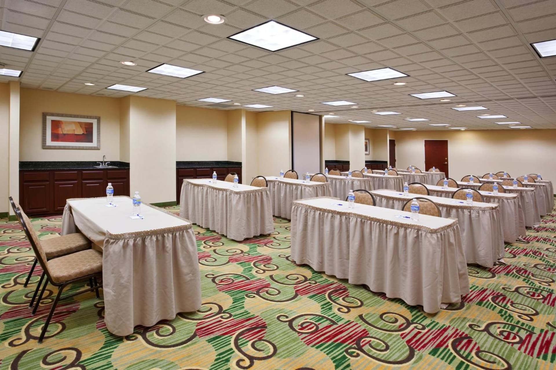 Holiday Inn Express Hotel & Suites Cleveland-Streetsboro by IHG gallery photo in Streetsboro, OH — image 19