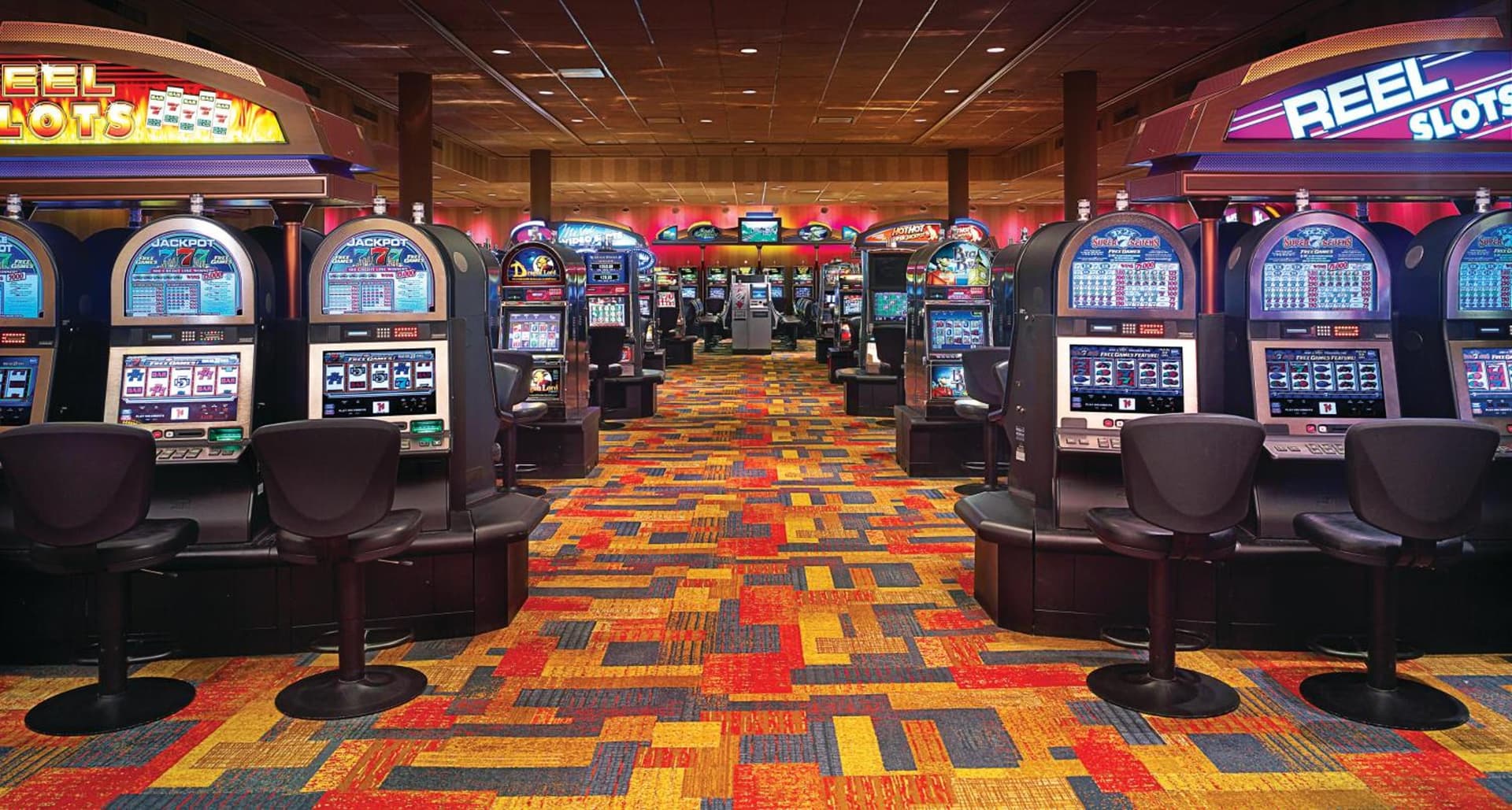 Ameristar Casino Hotel interior in East Chicago, IN — gallery photo 2
