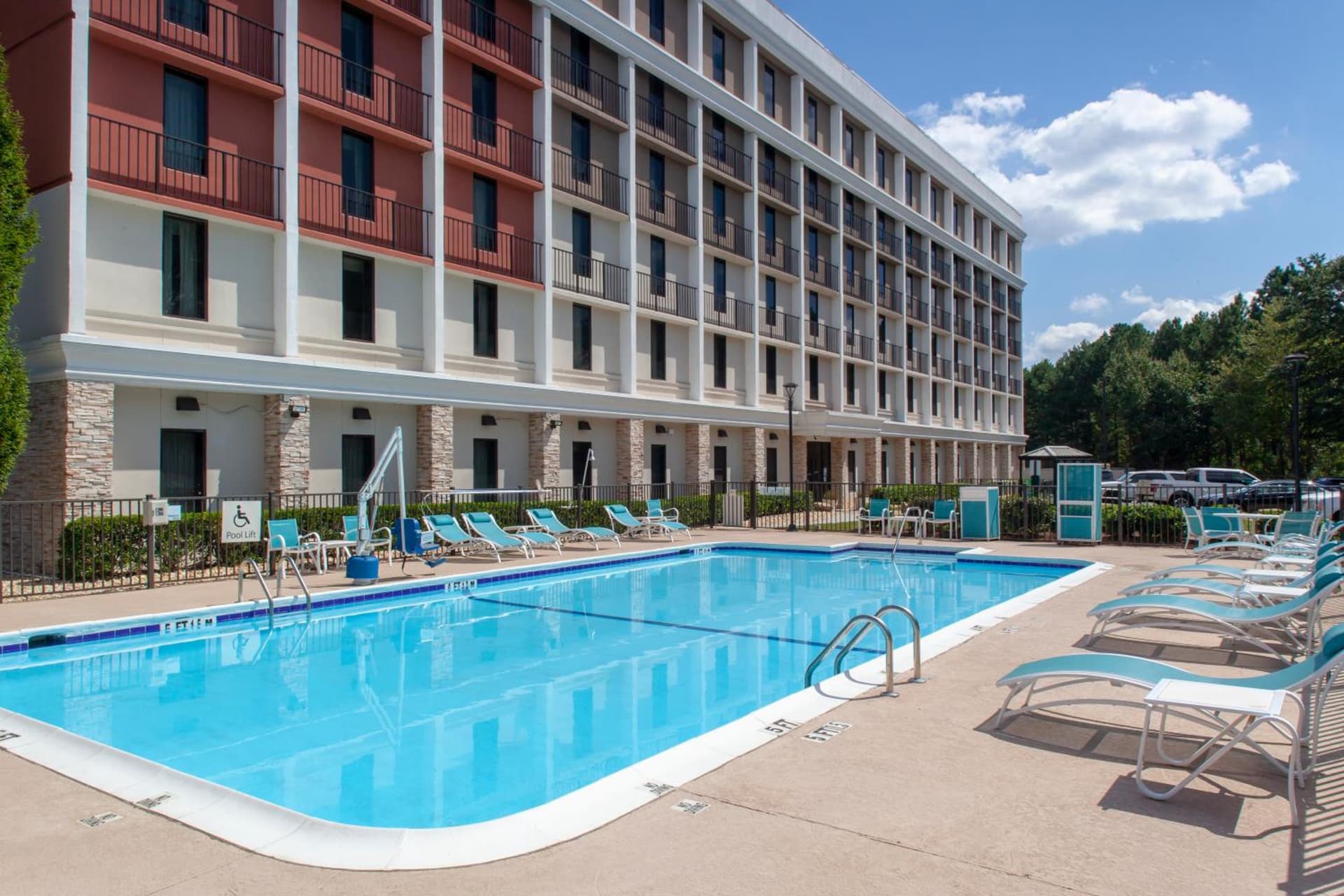Holiday Inn Express Atlanta Airport-College Park by IHG interior in Atlanta, GA — gallery photo 2
