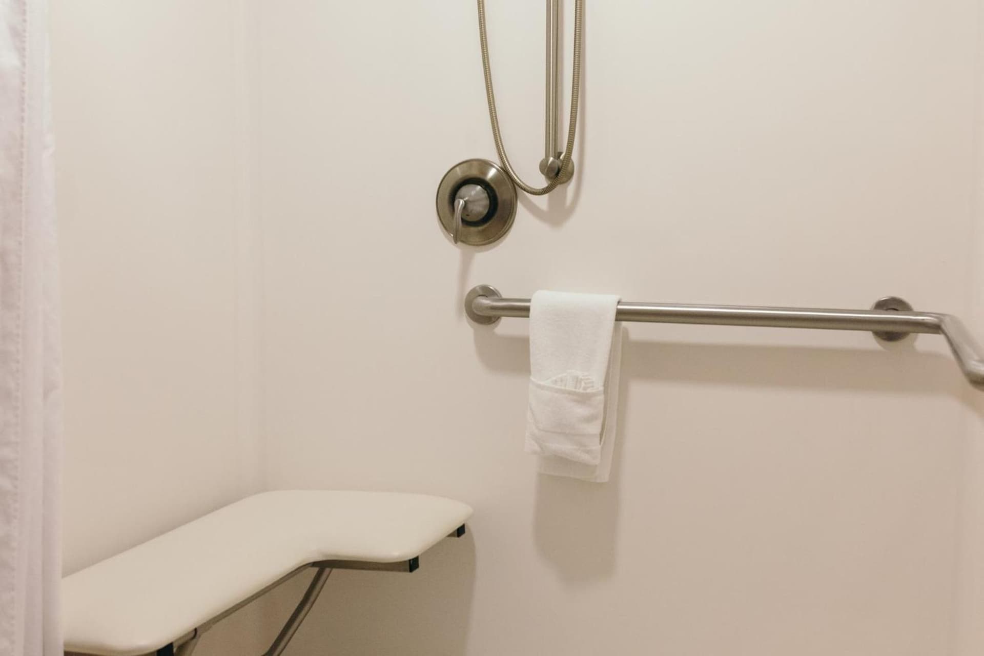 Holiday Inn and Suites East Peoria by IHG gallery photo in Peoria, IL — image 59