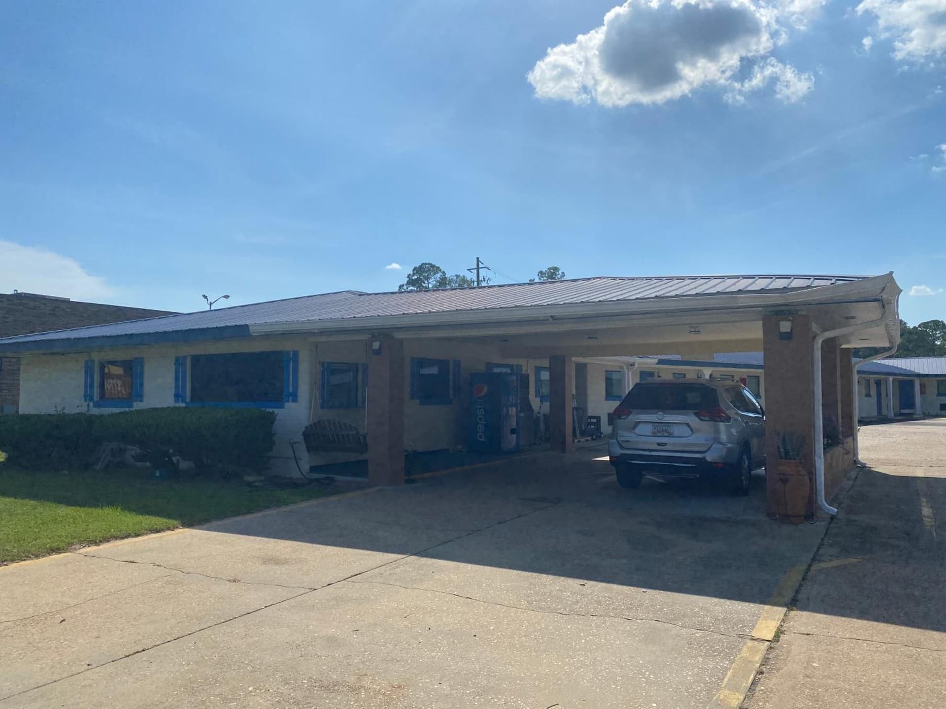 Budget inn property views in Alma, GA — gallery photo 3