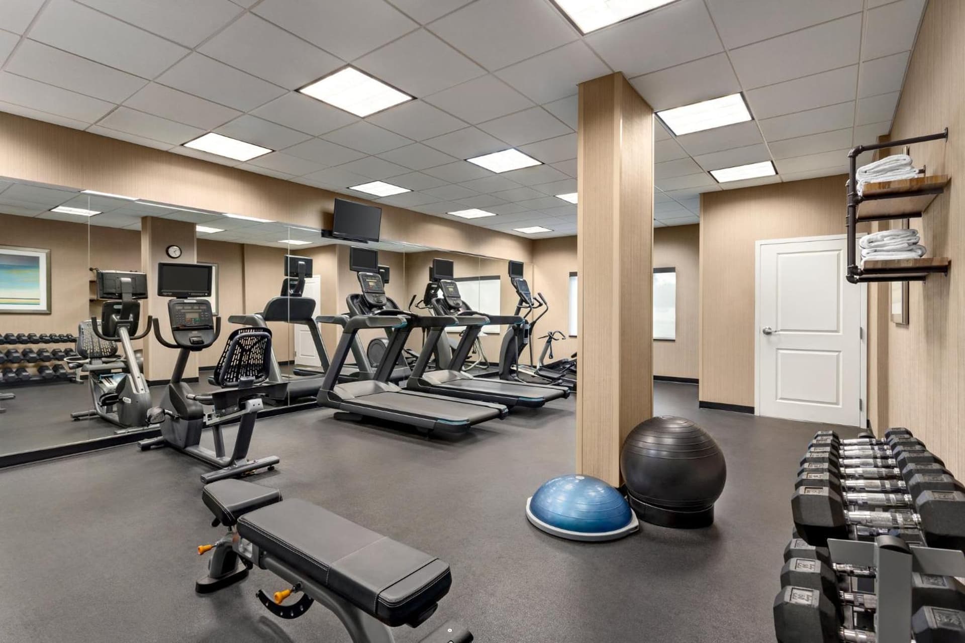 Holiday Inn Express Hotel & Suites Fort Pierce West by IHG gallery photo in Fort Pierce, FL — image 43