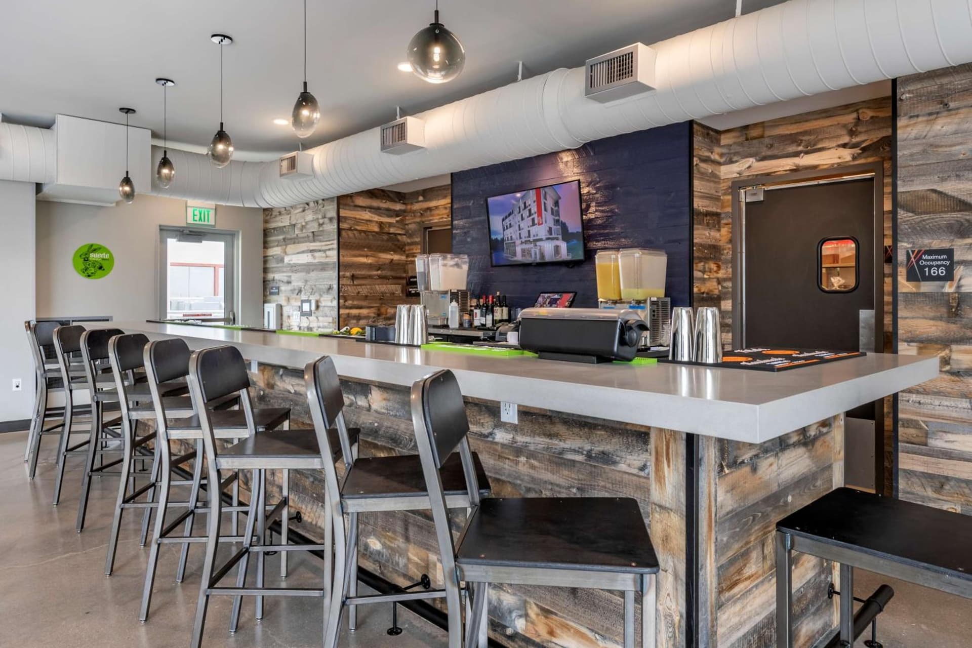 Vīb Hotel by Best Western Denver RiNo interior in Denver, CO — gallery photo 2