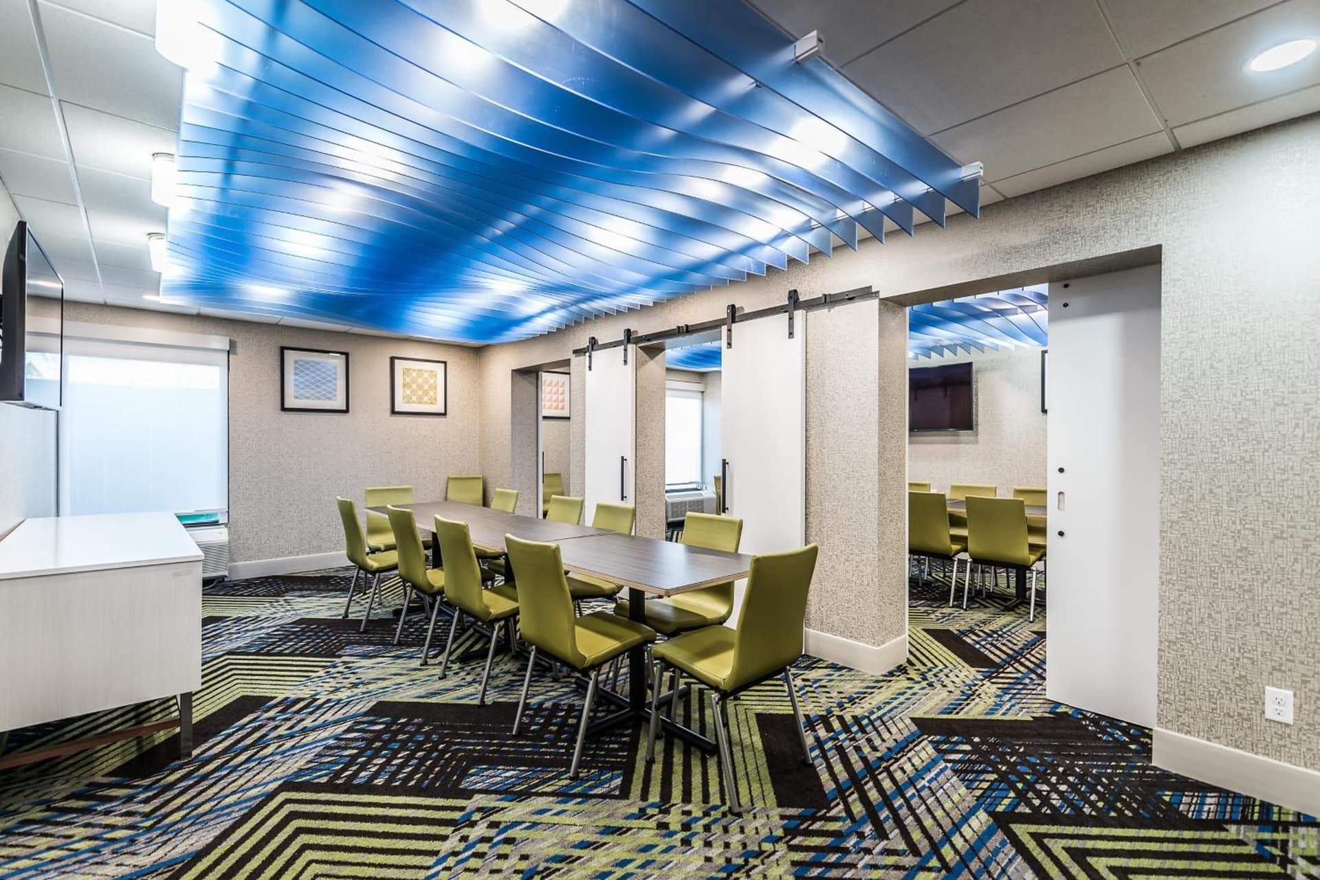Holiday Inn Express Flint-Campus Area by IHG gallery photo in Flint, MI — image 23