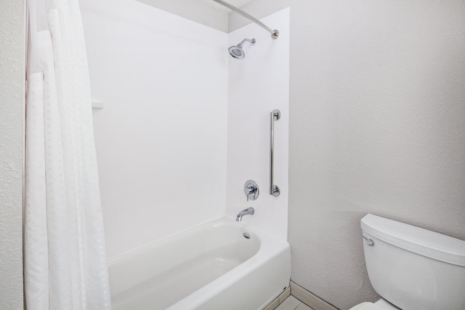 Holiday Inn Express & Suites Clovis Fresno Area by IHG gallery photo in Clovis, CA — image 24