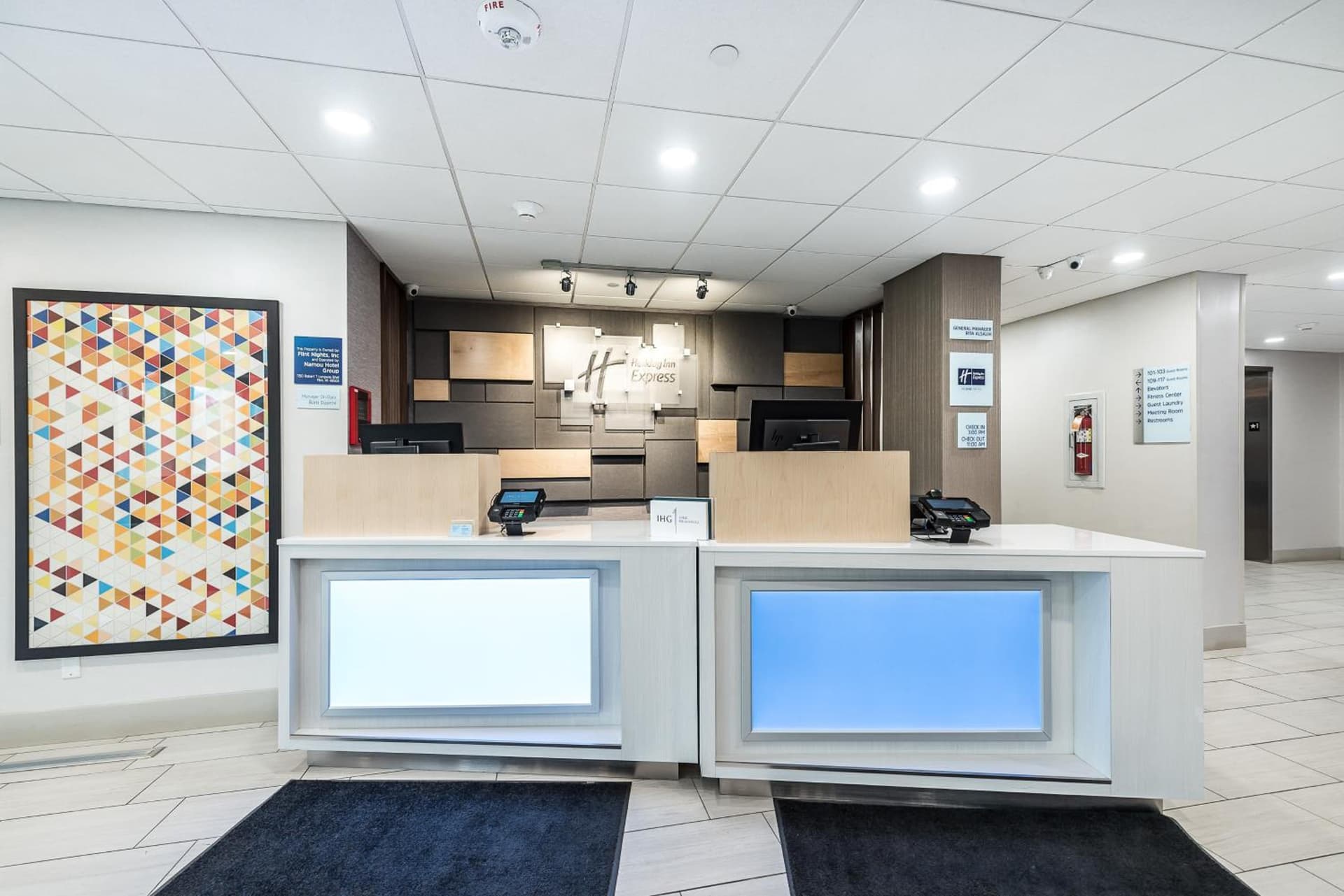 Holiday Inn Express Flint-Campus Area by IHG interior in Flint, MI — gallery photo 2