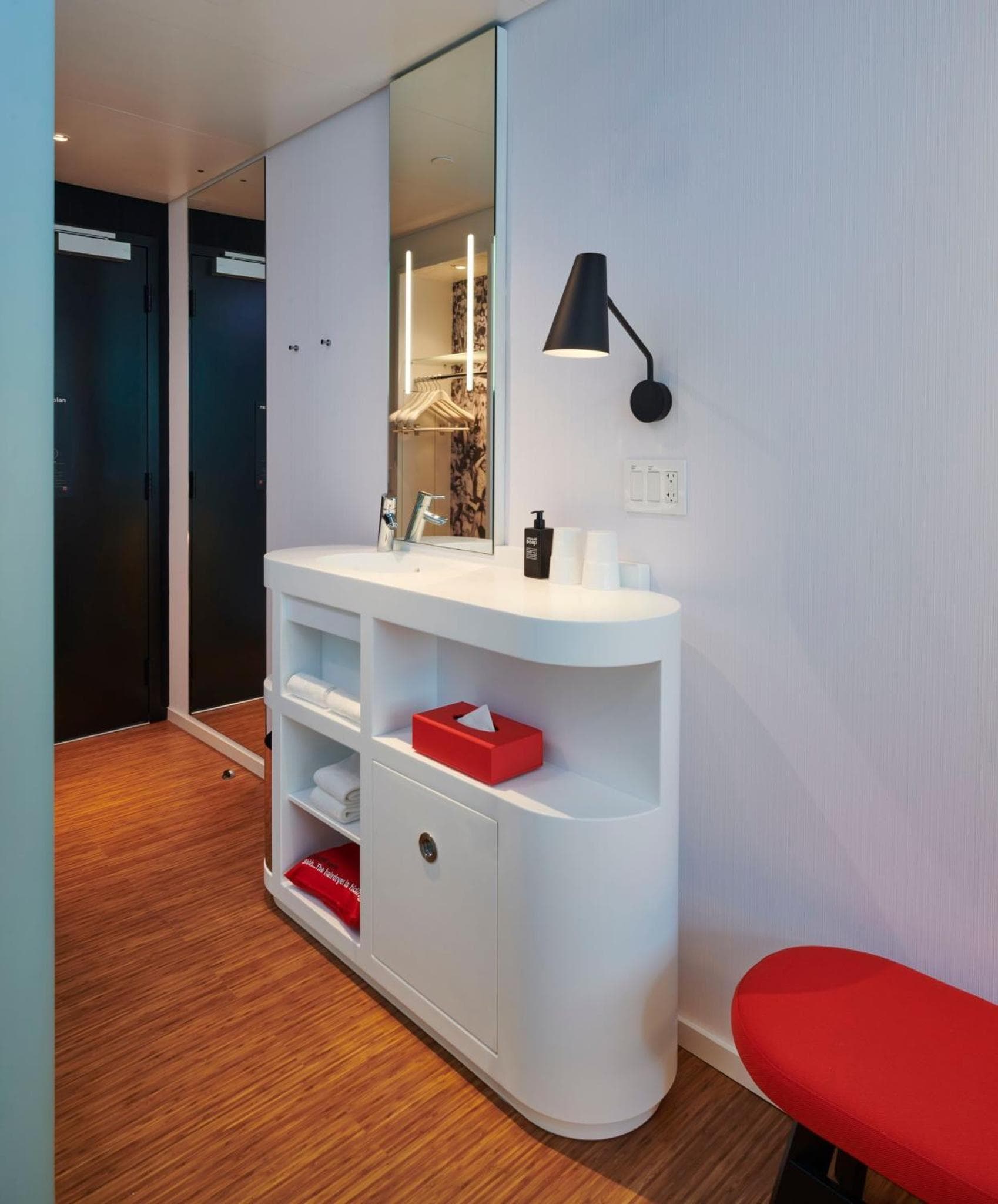 citizenM Washington DC NoMa interior in Washington, DC — gallery photo 2