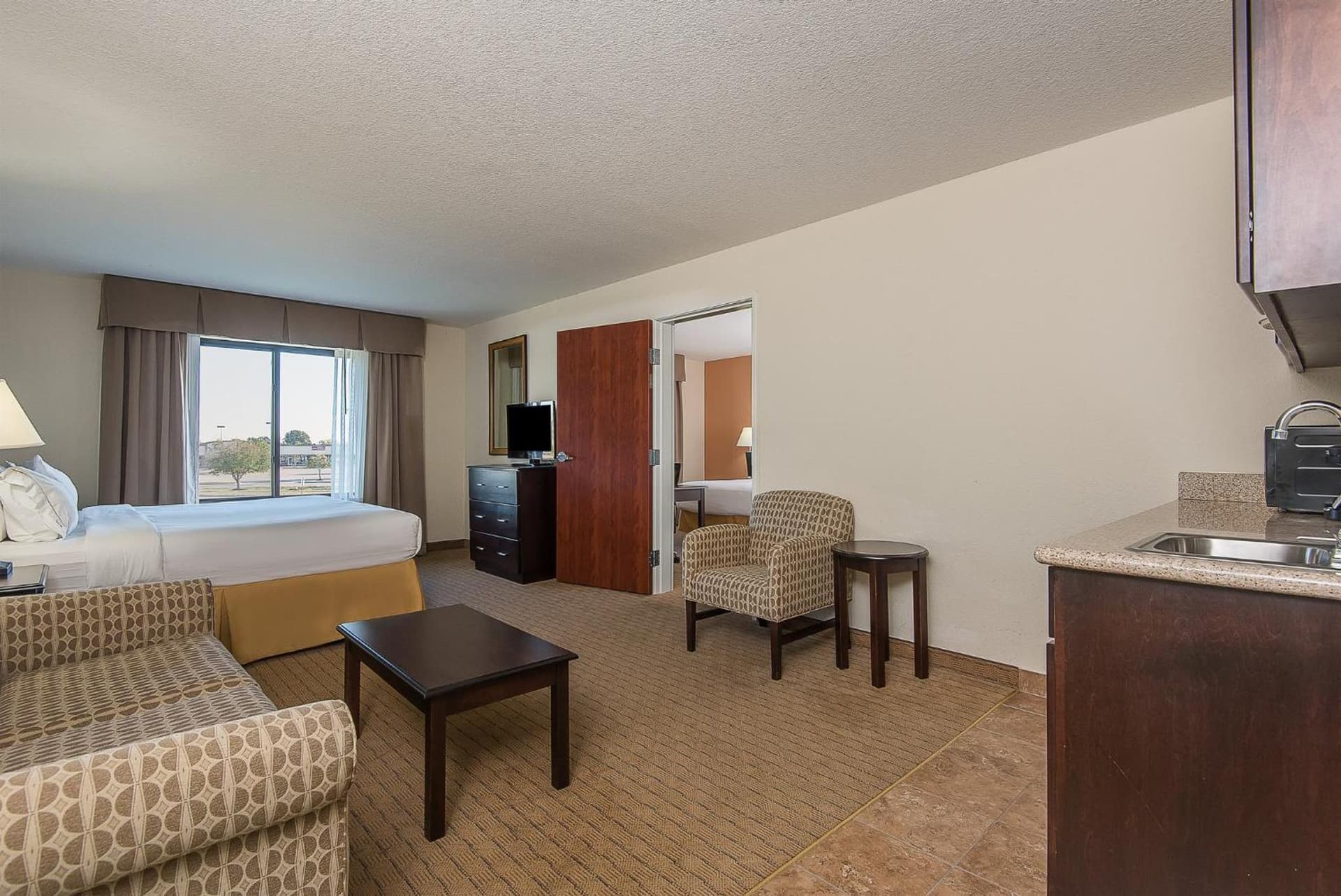 Holiday Inn Express and Suites Lafayette East by IHG gallery photo in Lafayette, IN — image 36