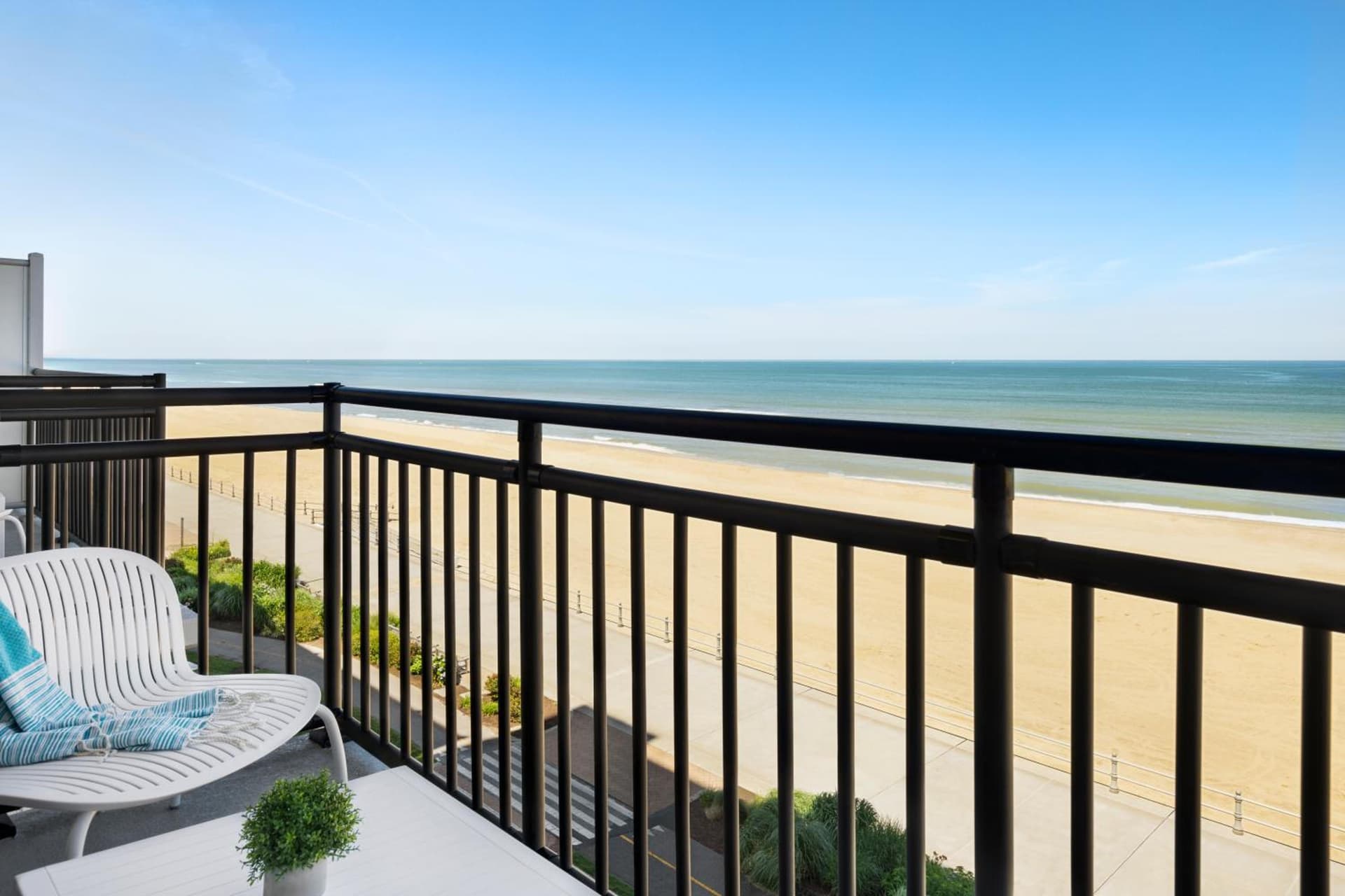 Hyatt Place Virginia Beach Oceanfront gallery photo in Virginia Beach, VA — image 42