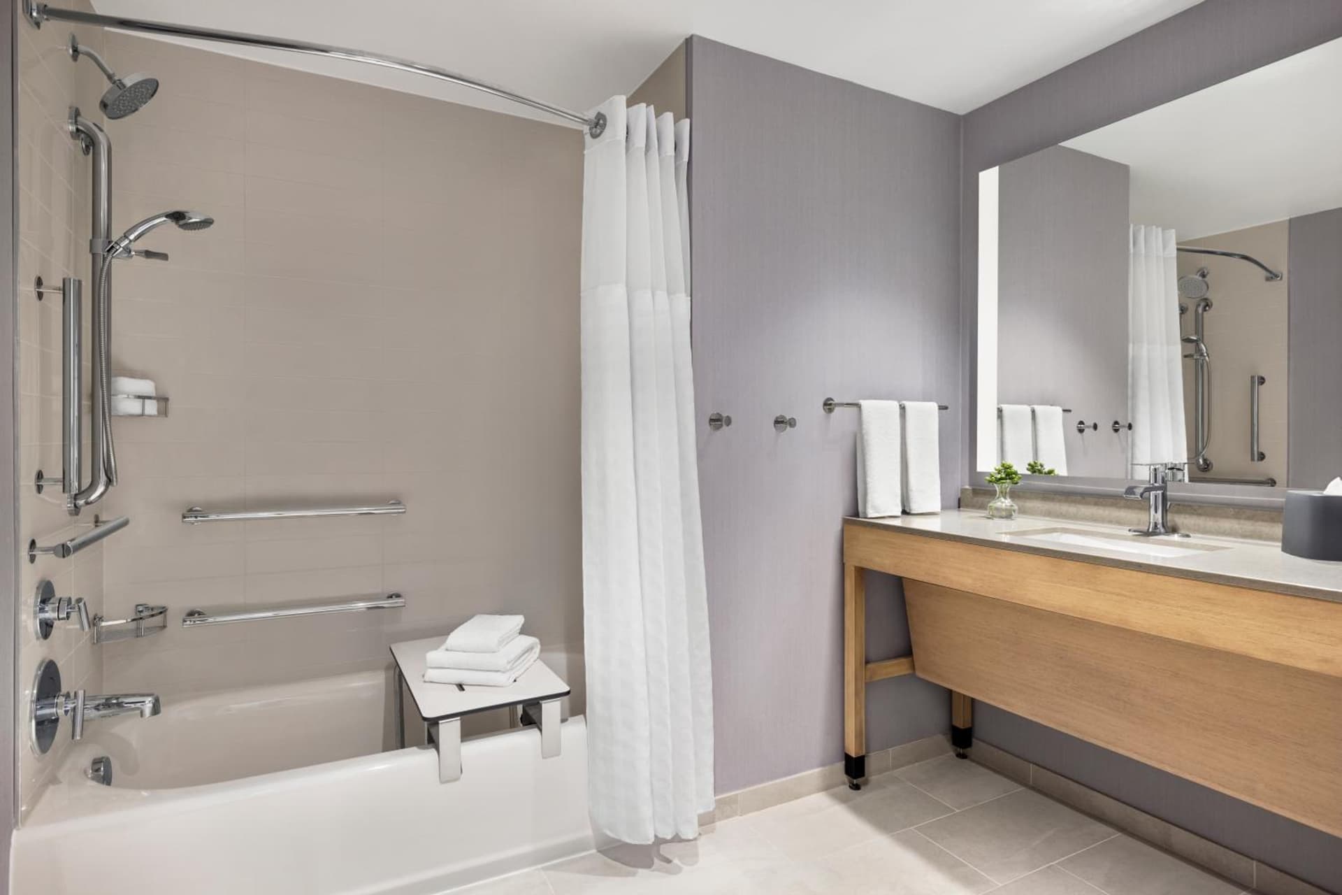 Hyatt Place Virginia Beach Oceanfront gallery photo in Virginia Beach, VA — image 81