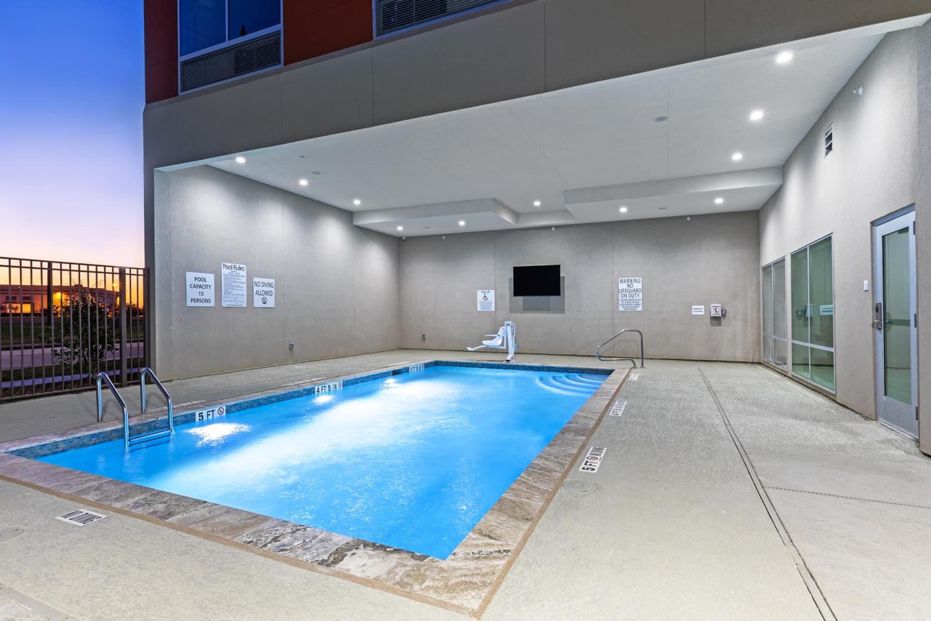 Holiday Inn Express & Suites - Houston SW - Rosenberg by IHG interior in Rosenberg, TX — gallery photo 2