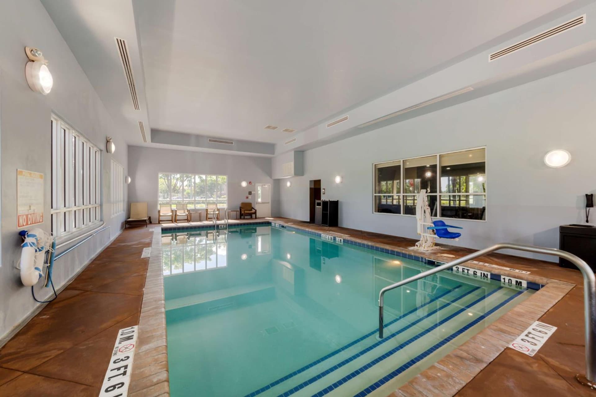 Best Western Plus Miami Airport North Hotel & Suites property views in Miami, FL — gallery photo 3