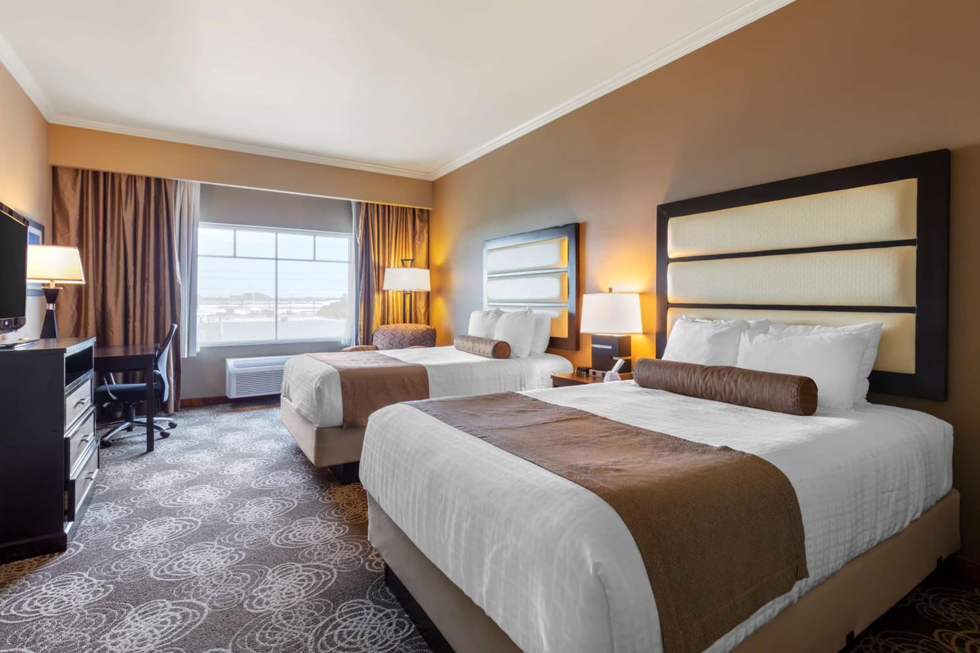 Best Western Plus Miami Airport North Hotel & Suites gallery photo in Miami, FL — image 23