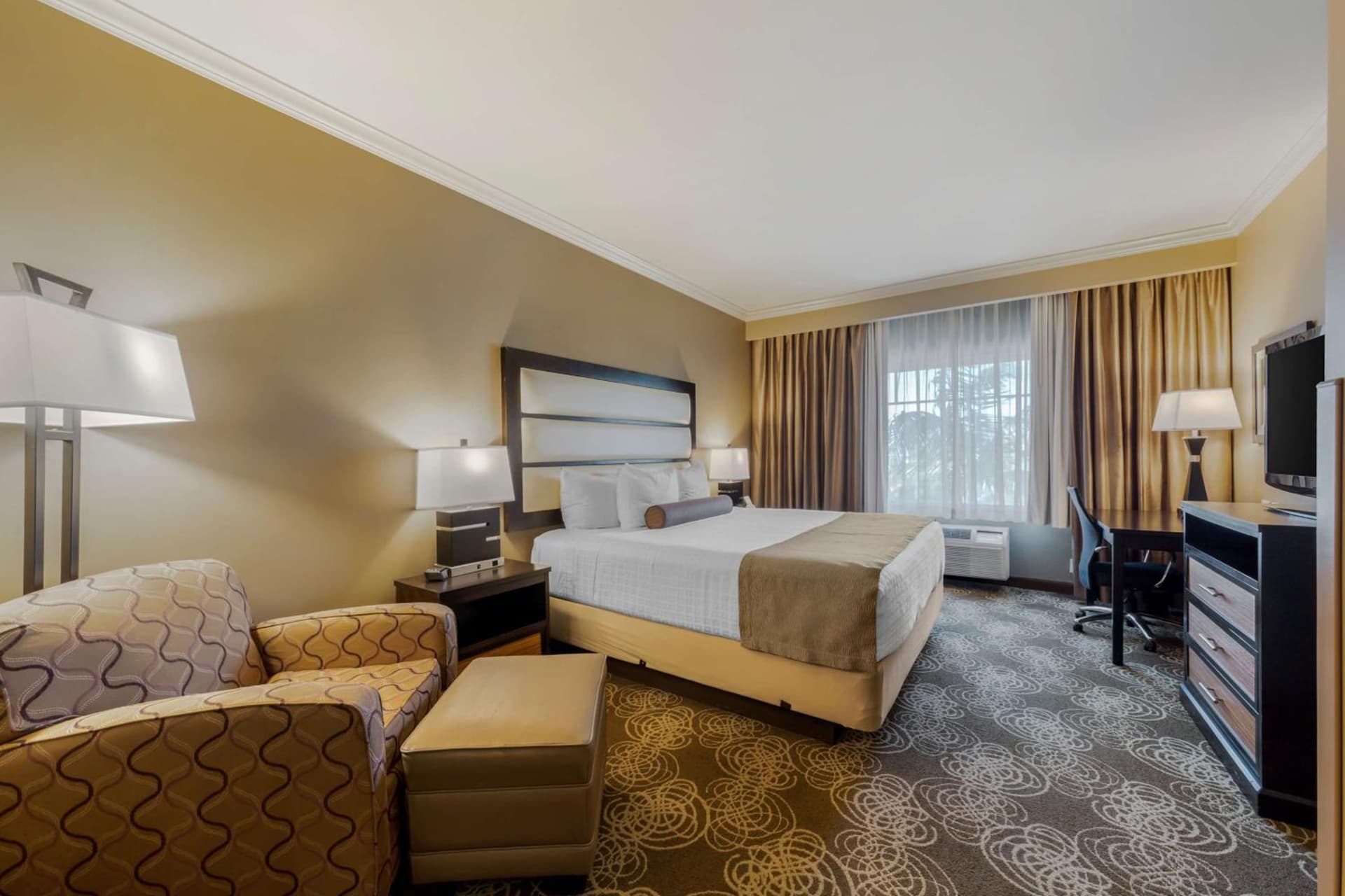 Best Western Plus Miami Airport North Hotel & Suites gallery photo in Miami, FL — image 29