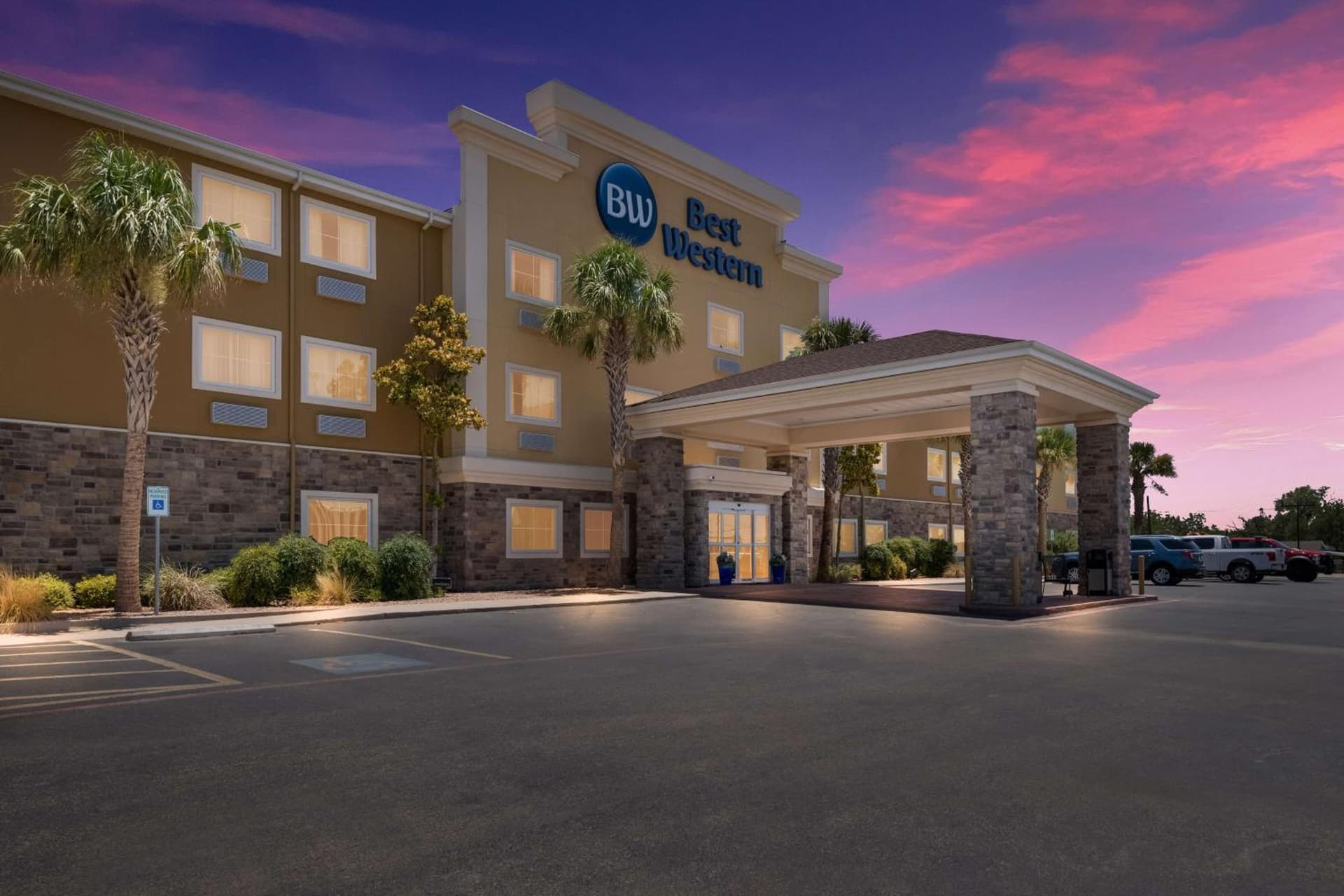 Best Western North Bryant Inn San Angelo exterior or lobby in San Angelo, TX — main listing photo