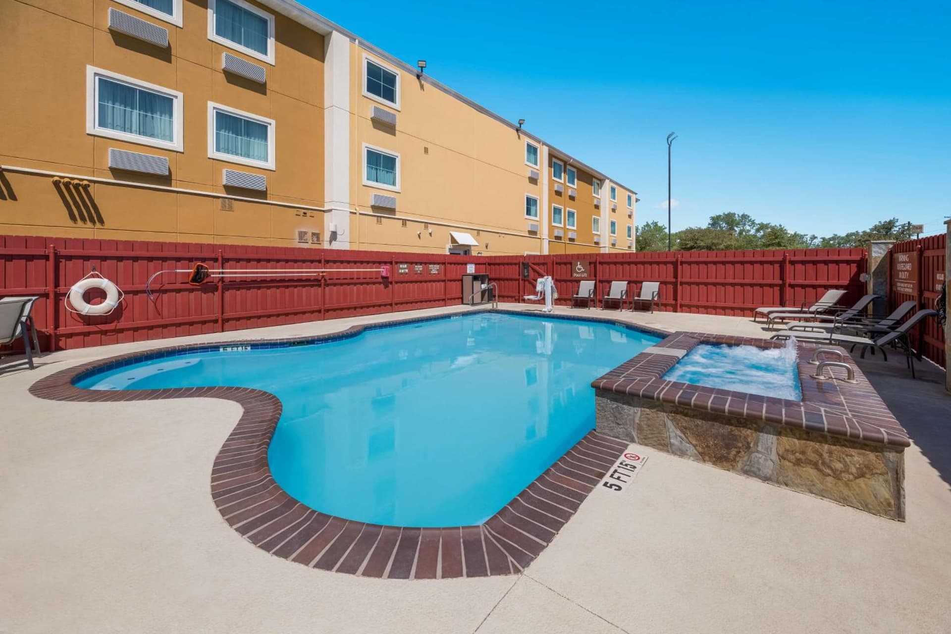 Best Western North Bryant Inn San Angelo gallery photo in San Angelo, TX — image 24