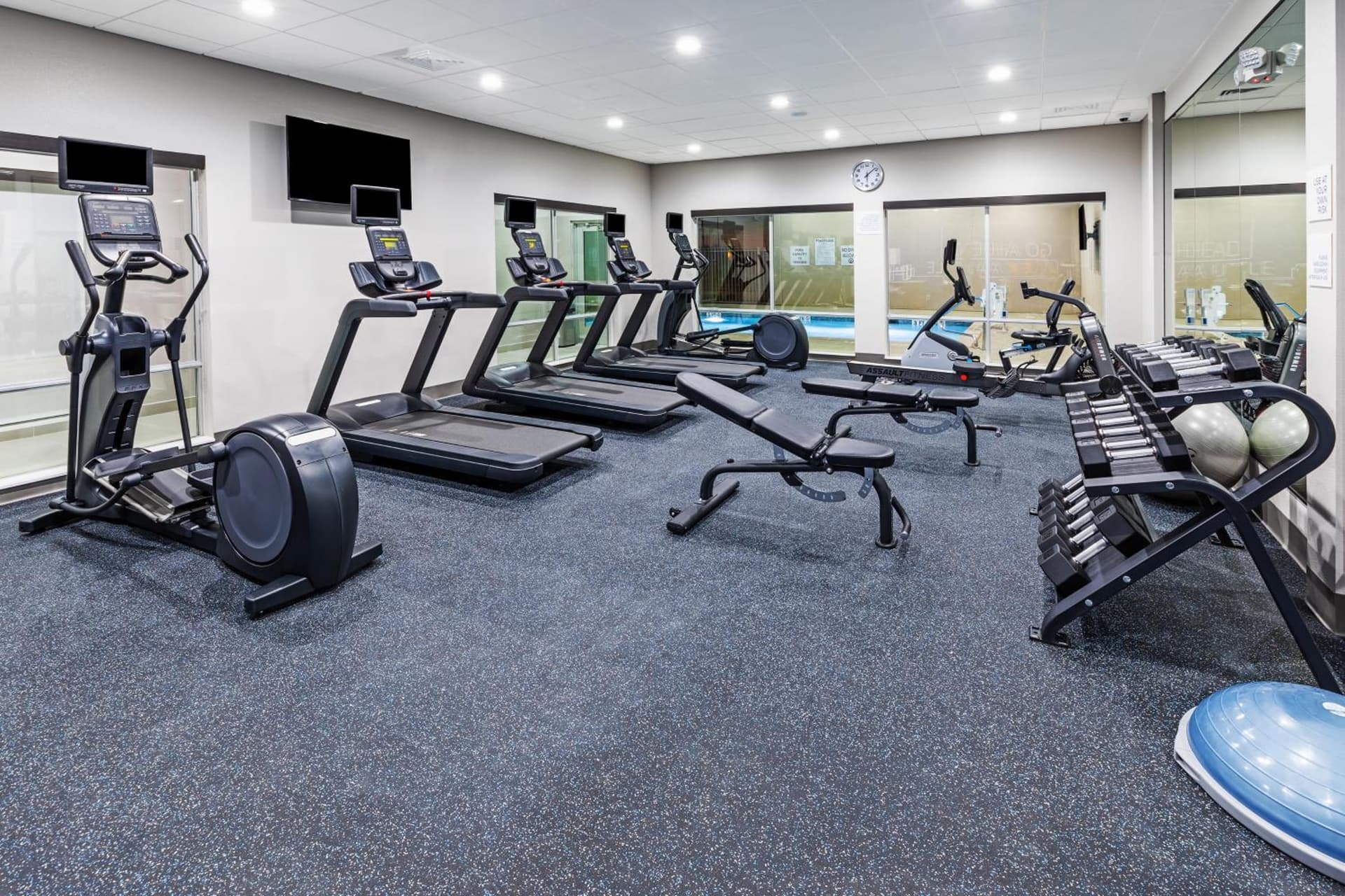 Holiday Inn Express & Suites - Houston SW - Rosenberg by IHG gallery photo in Rosenberg, TX — image 9