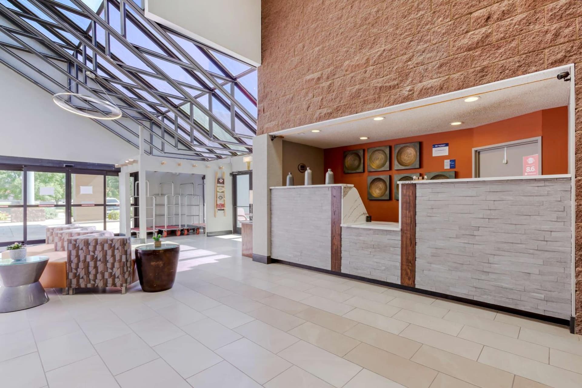 Best Western Pecos Inn interior in Artesia, NM — gallery photo 2
