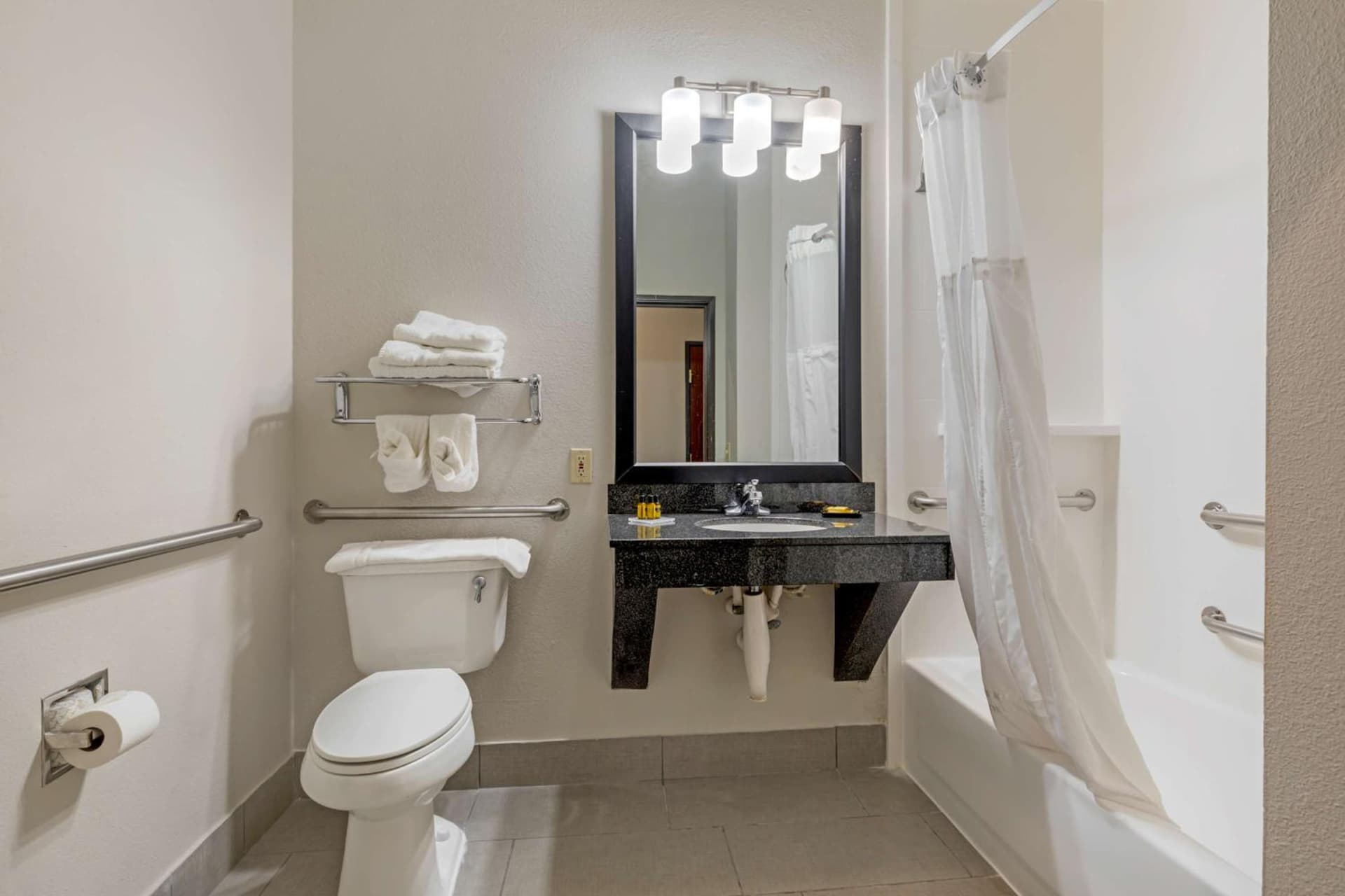 Best Western Plus McKinney Inn and Suites gallery photo in McKinney, TX — image 37