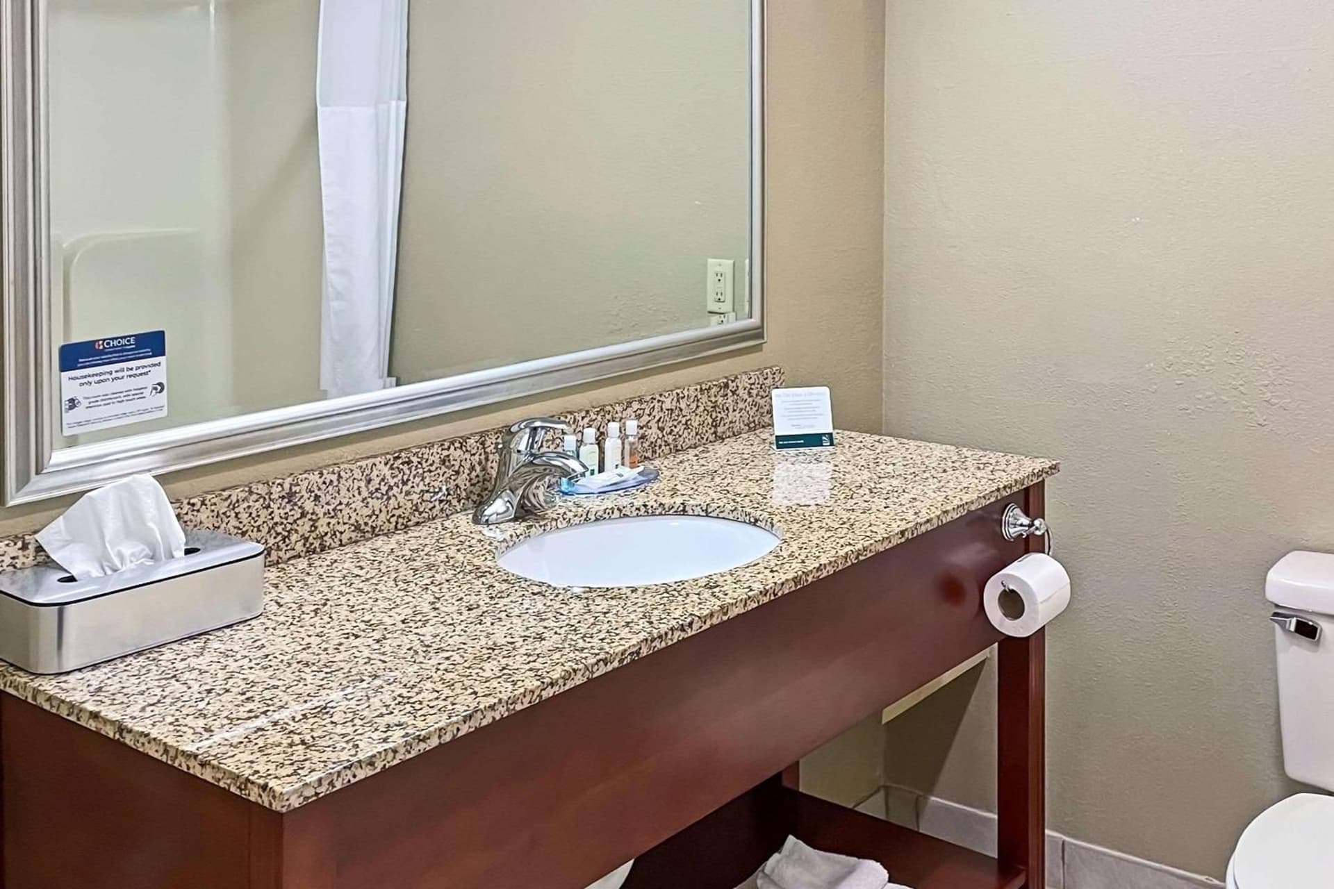 Quality Inn & Suites Georgetown - Seaford gallery photo in Georgetown, DE — image 25