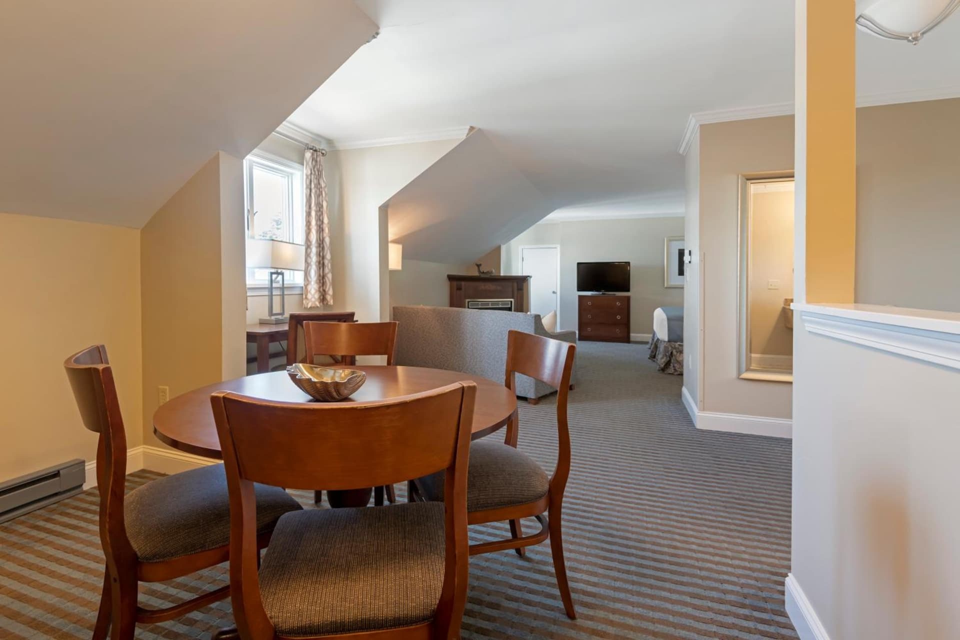 Union Bluff Hotel & Meeting House gallery photo in York Beach, ME — image 65