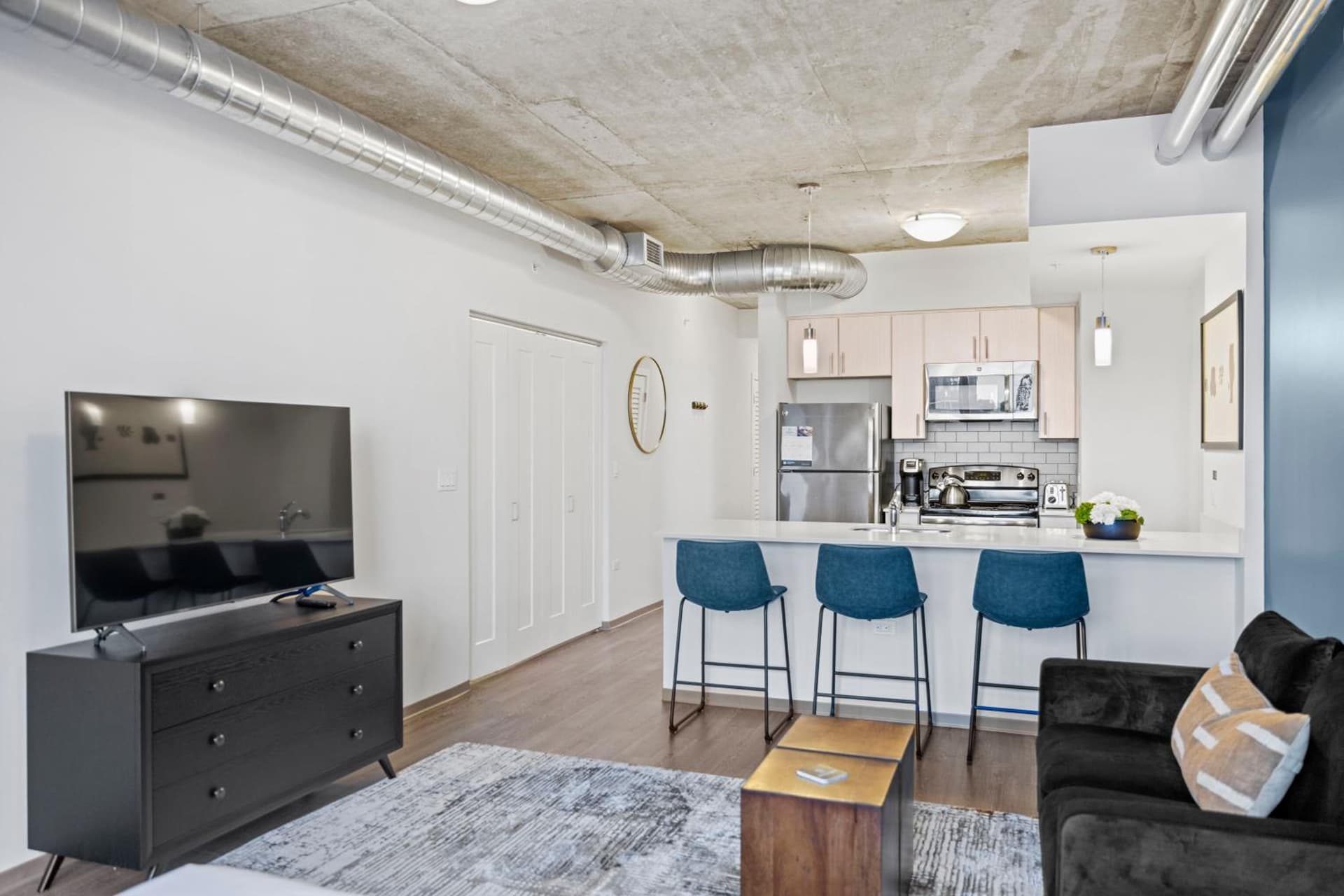 Placemakr Premier SoBro gallery photo in Nashville, TN — image 92