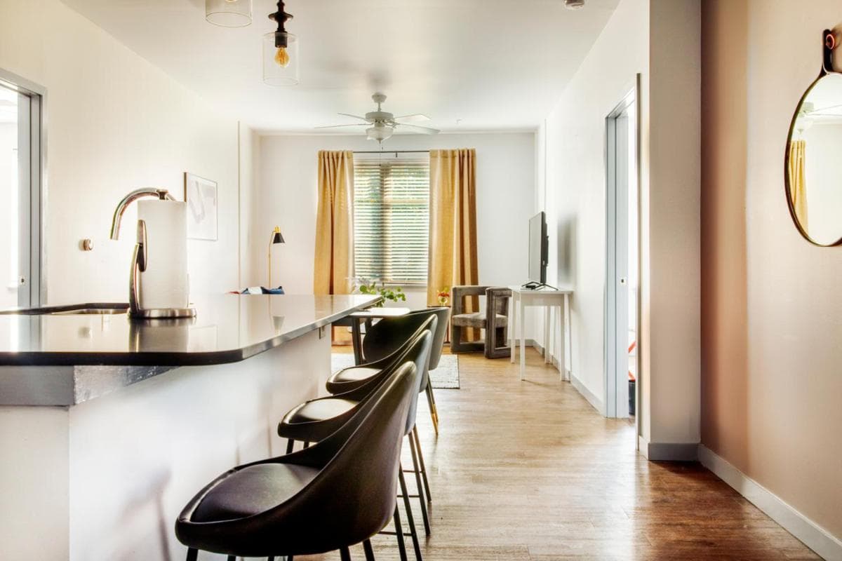 Placemakr Music Row - Vanderbilt gallery photo in Nashville, TN — image 33