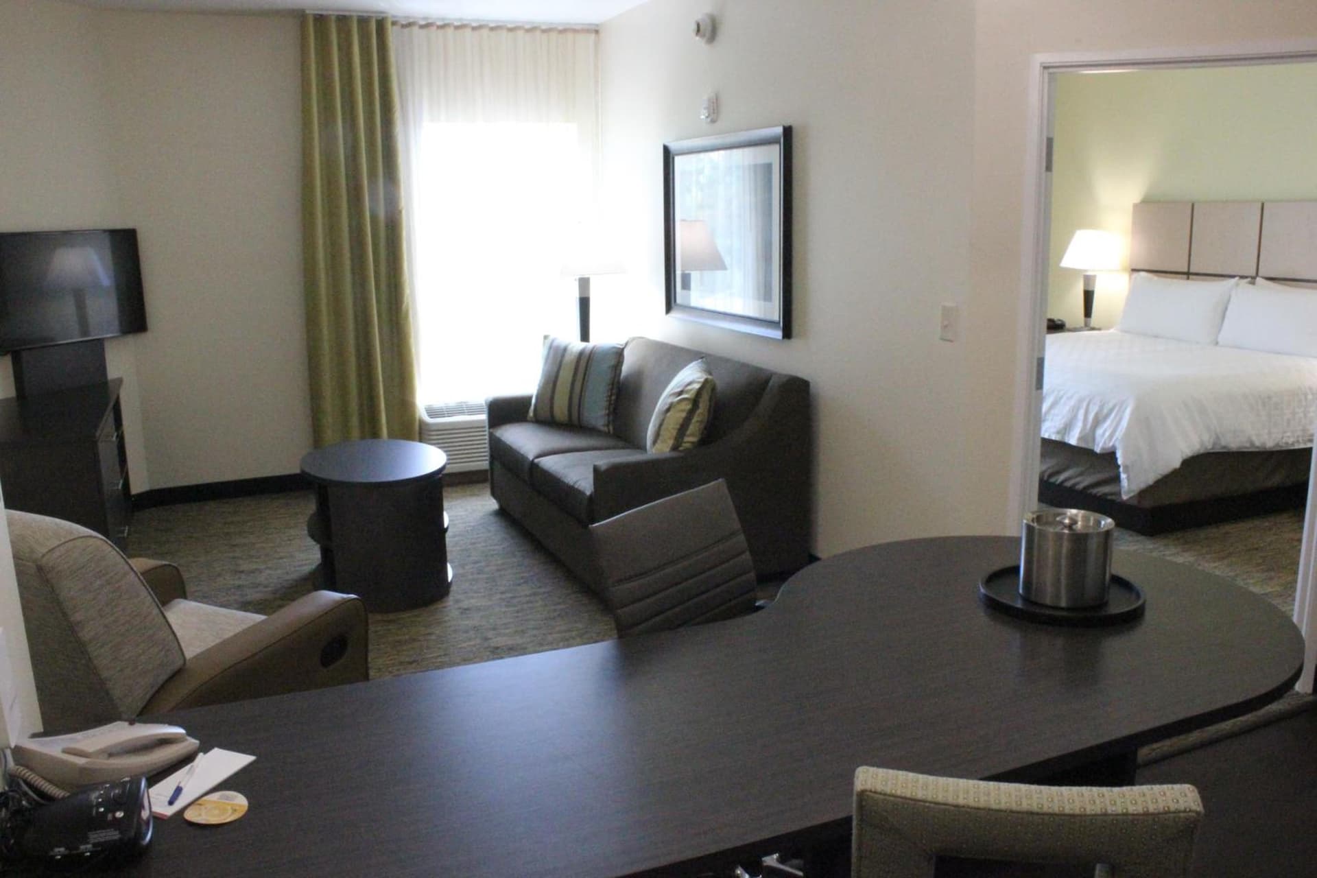 Candlewood Suites Valdosta Mall by IHG interior in Valdosta, GA — gallery photo 2