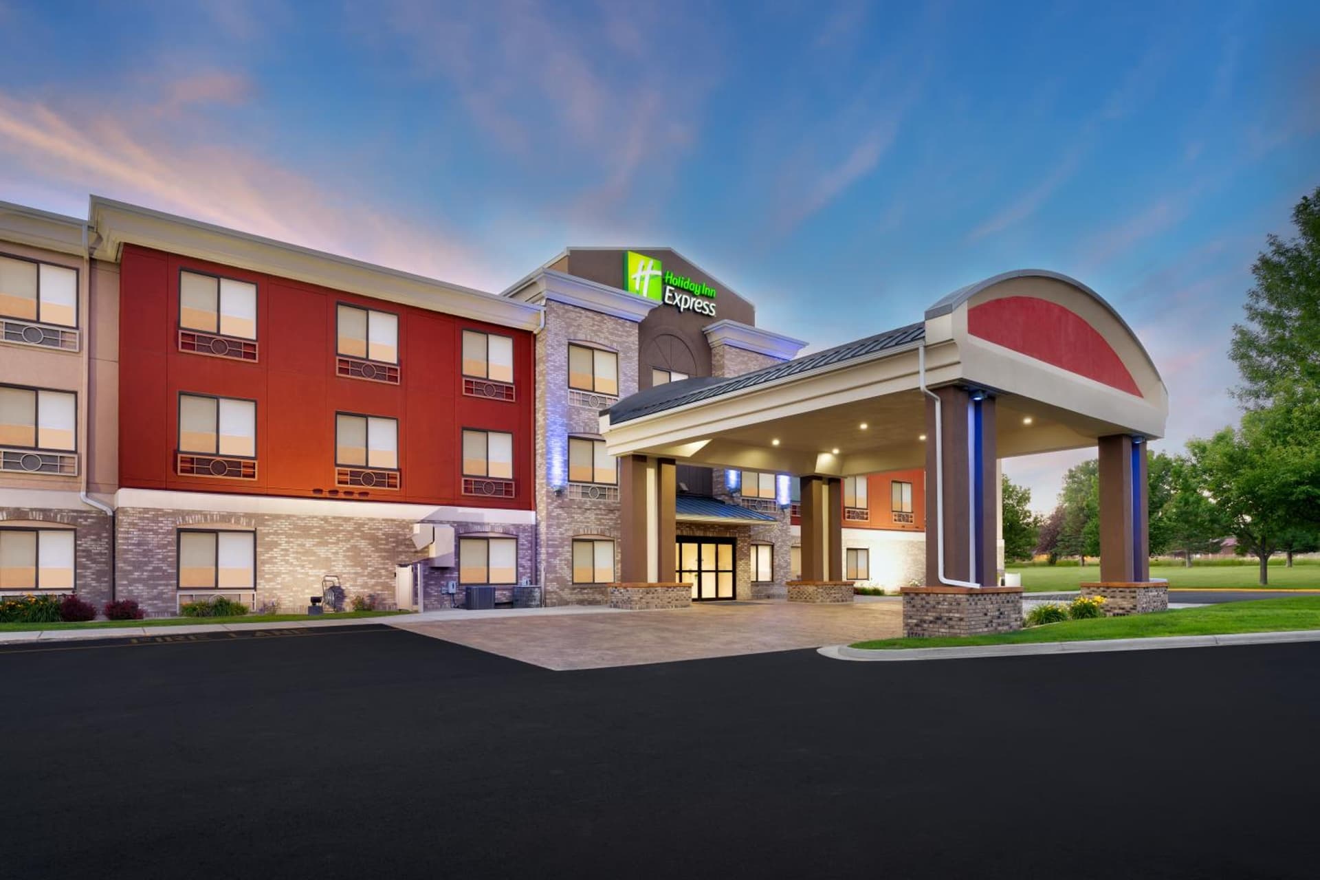 Holiday Inn Express Billings East by IHG interior in Billings, MT — gallery photo 2