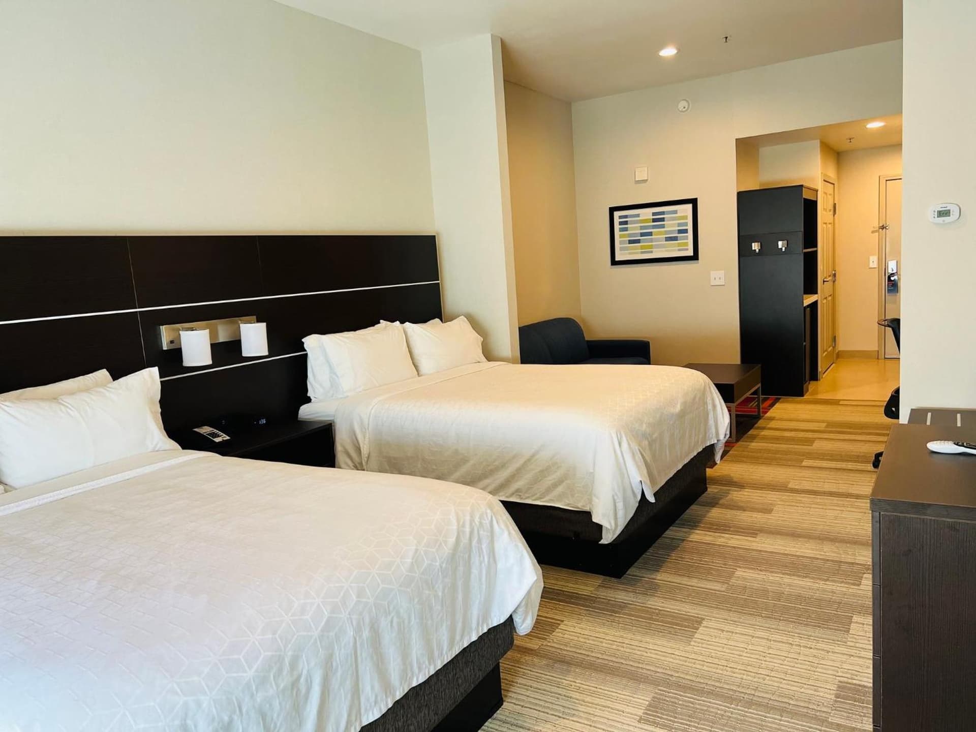 Holiday Inn Express & Suites Salinas by IHG gallery photo in Salinas, CA — image 18
