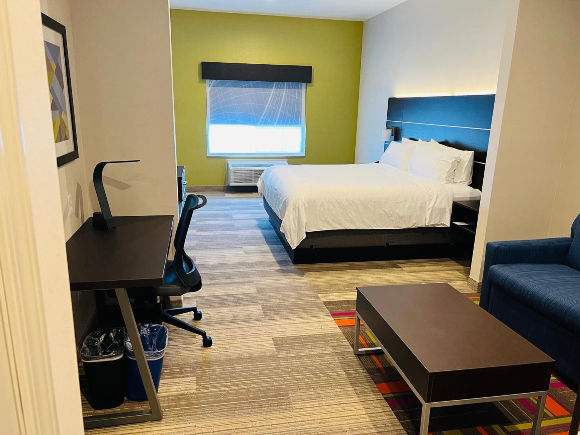 Holiday Inn Express & Suites Salinas by IHG gallery photo in Salinas, CA — image 14