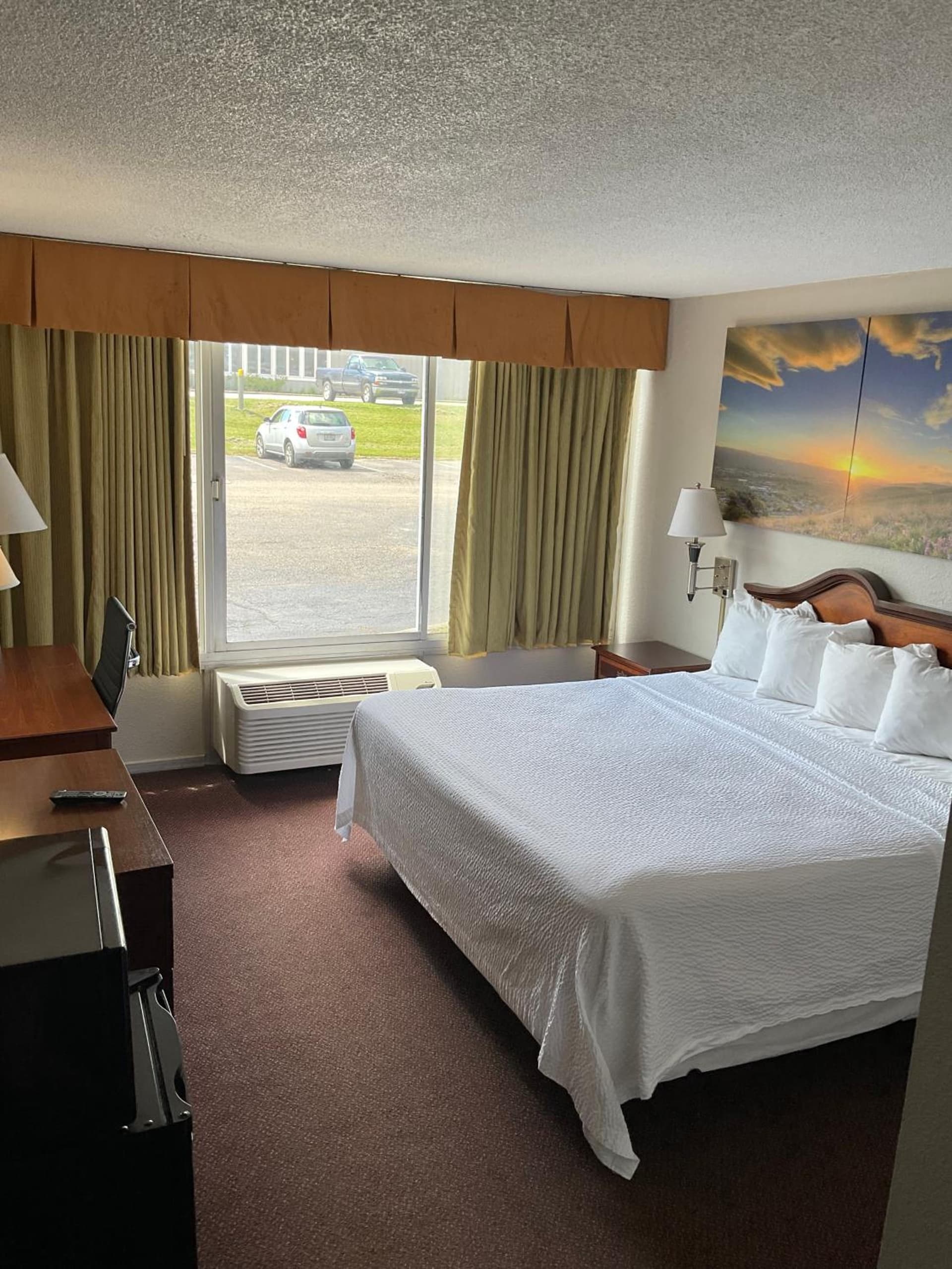 Days Inn by Wyndham Cambridge gallery photo in Cambridge, OH — image 37